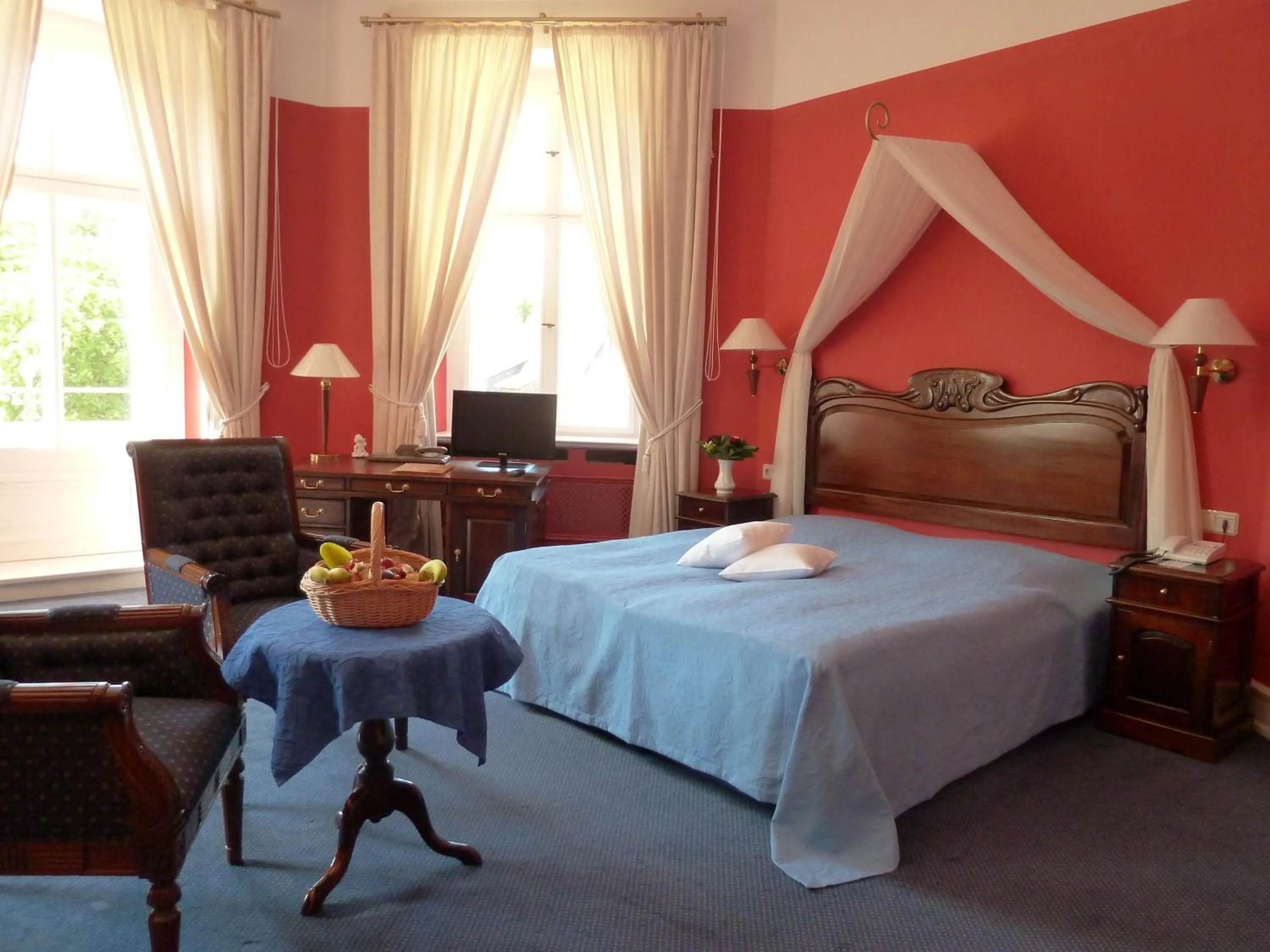 Photo of the whole room, Bed in Schlosshotel Ralswiek