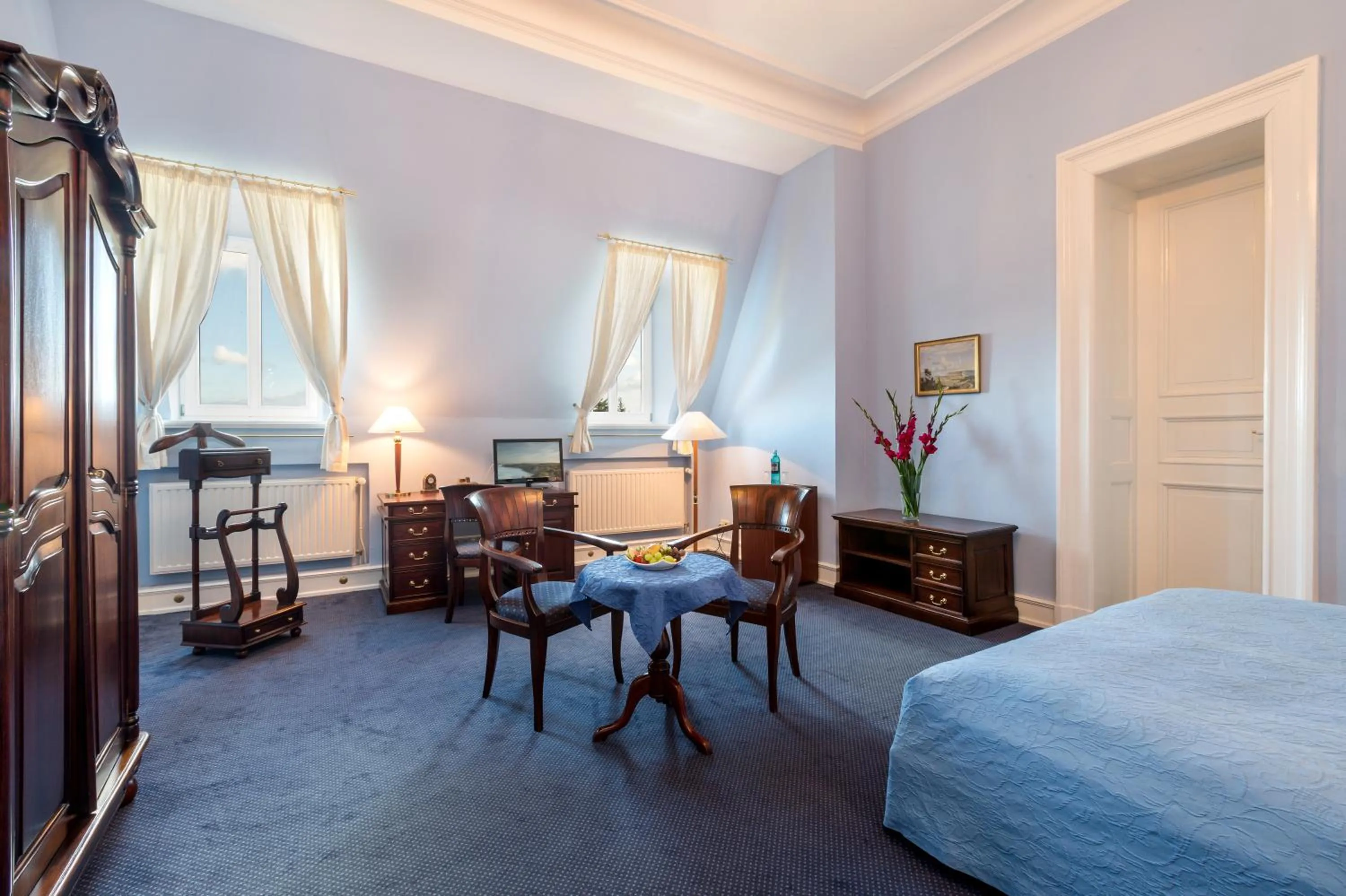 Photo of the whole room, Bed in Schlosshotel Ralswiek