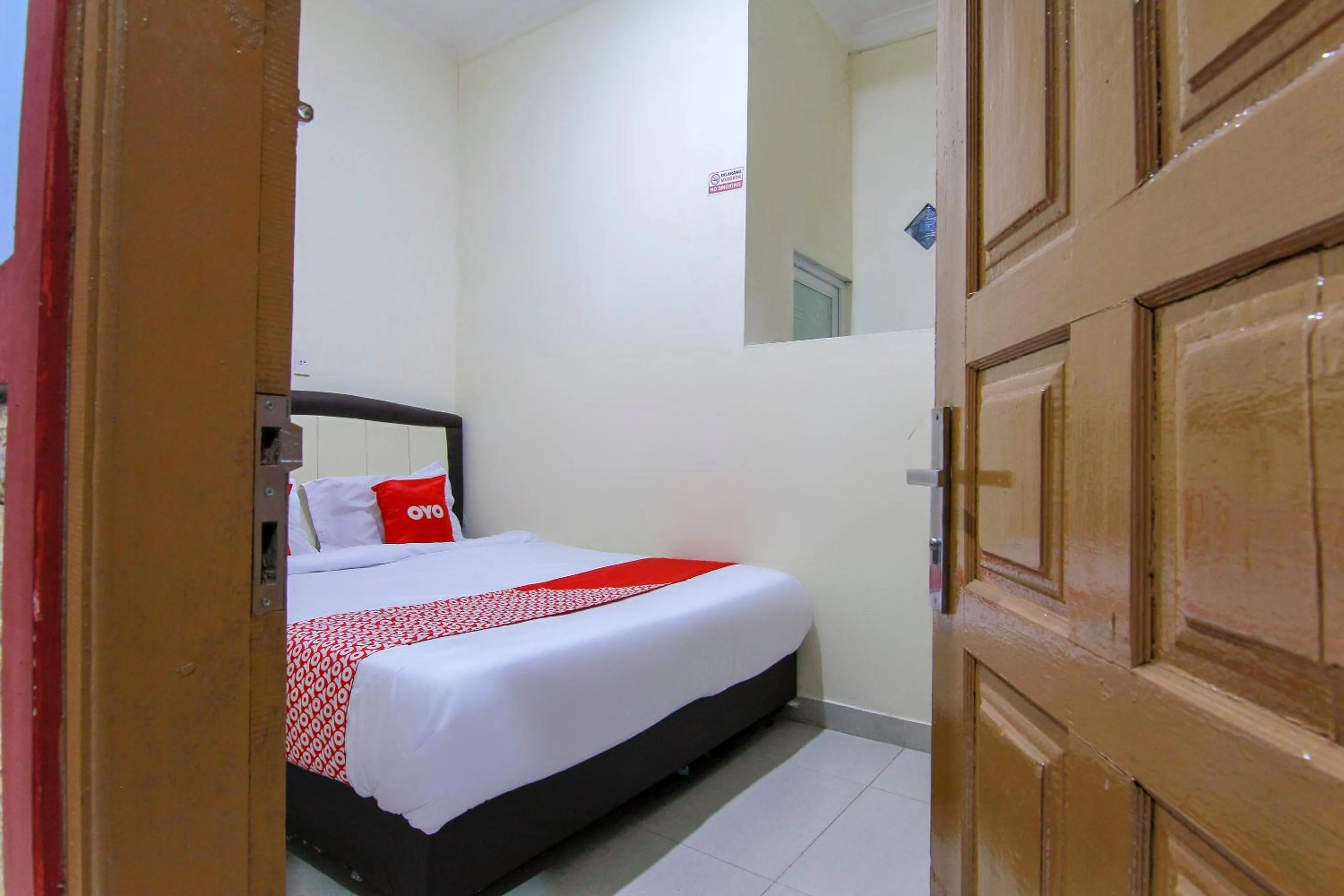 Bedroom, Bed in Hotel O Ratu Residence