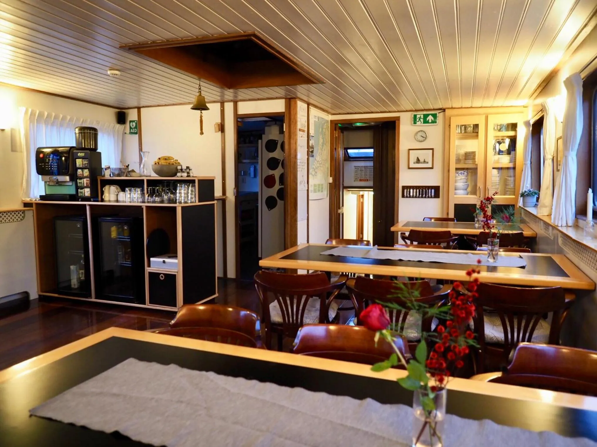 Restaurant/places to eat in Hotelboot Sarah