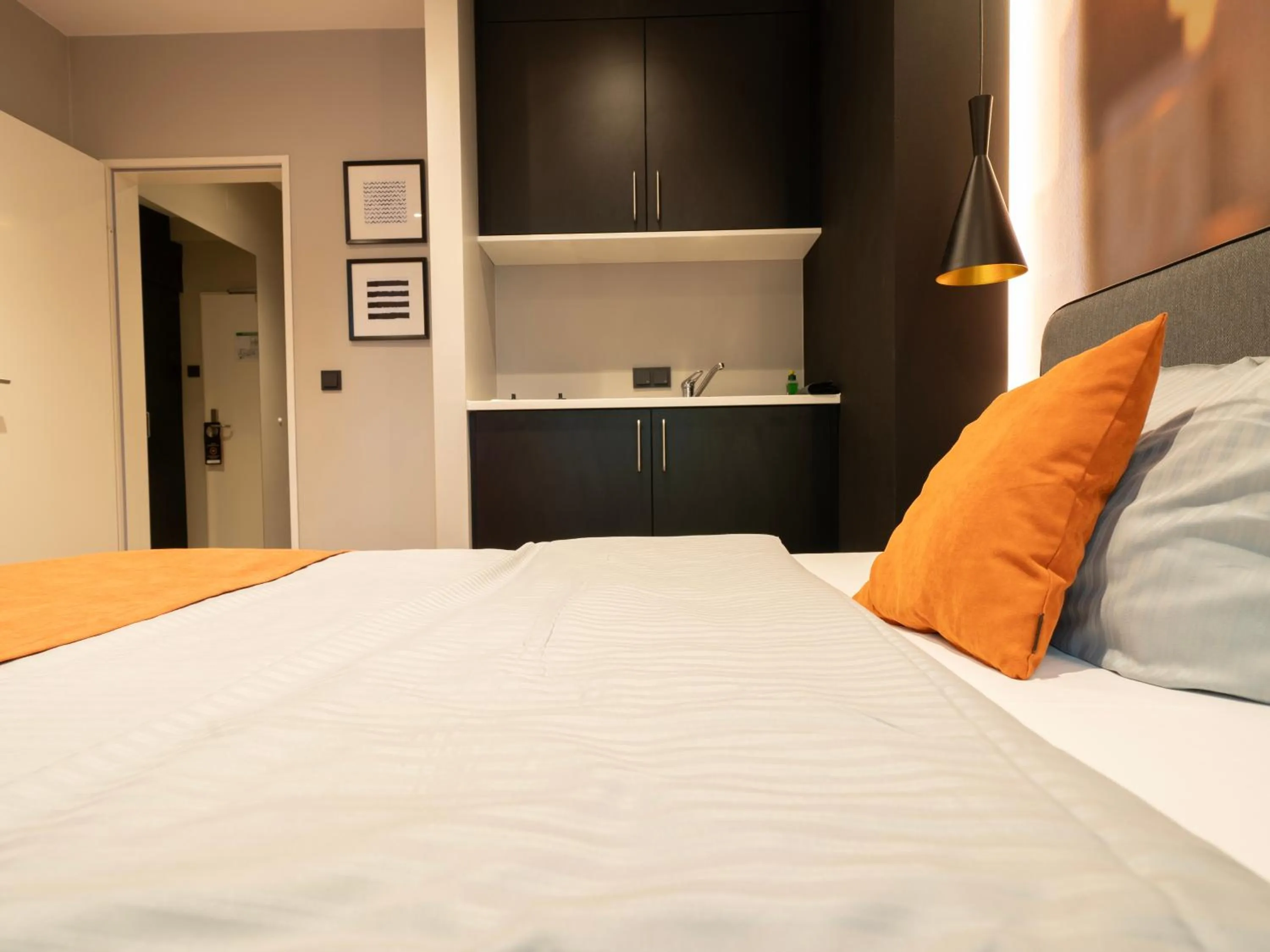 Bed in JustStay Ratingen Hotel & Apartments