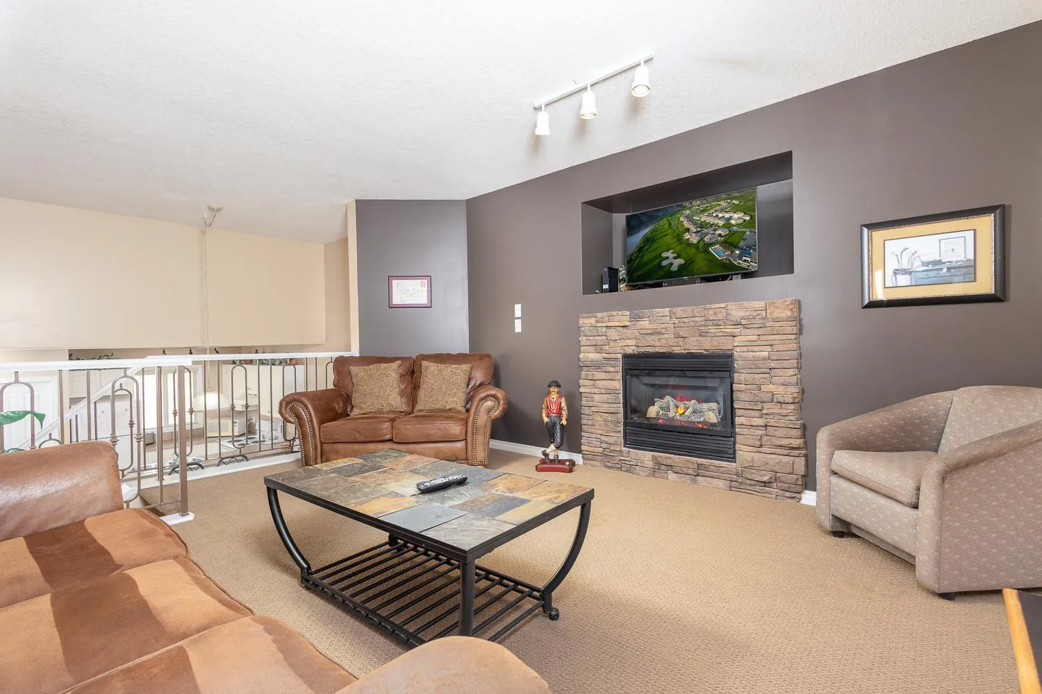 Property building in Paradise Canyon Golf Resort - Luxury Condo U409