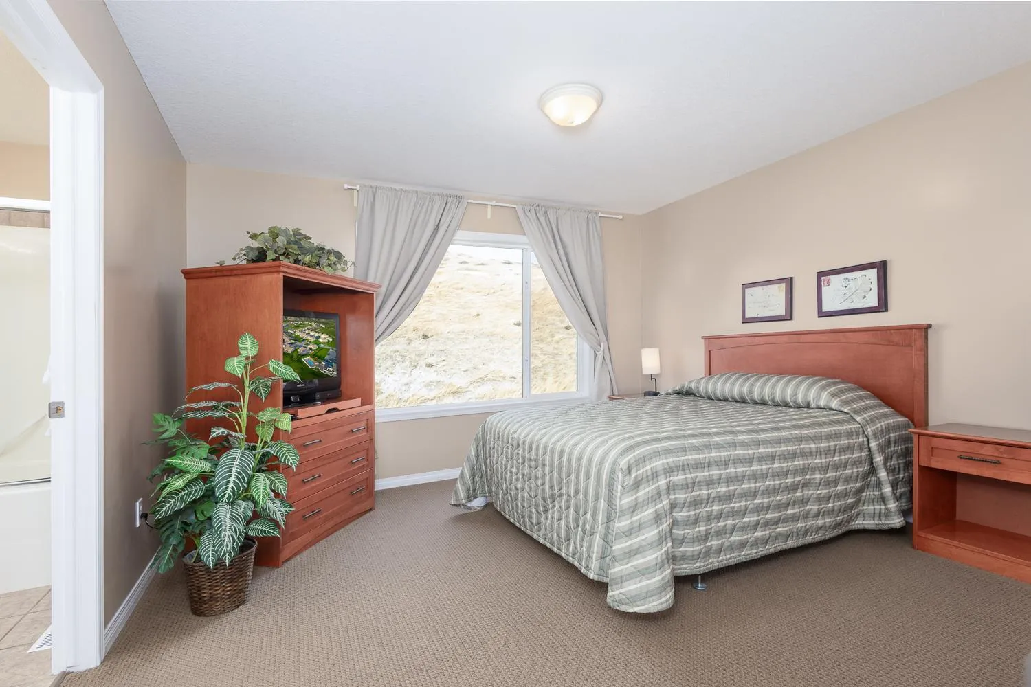 Property building, Bed in Paradise Canyon Golf Resort - Luxury Villa 409