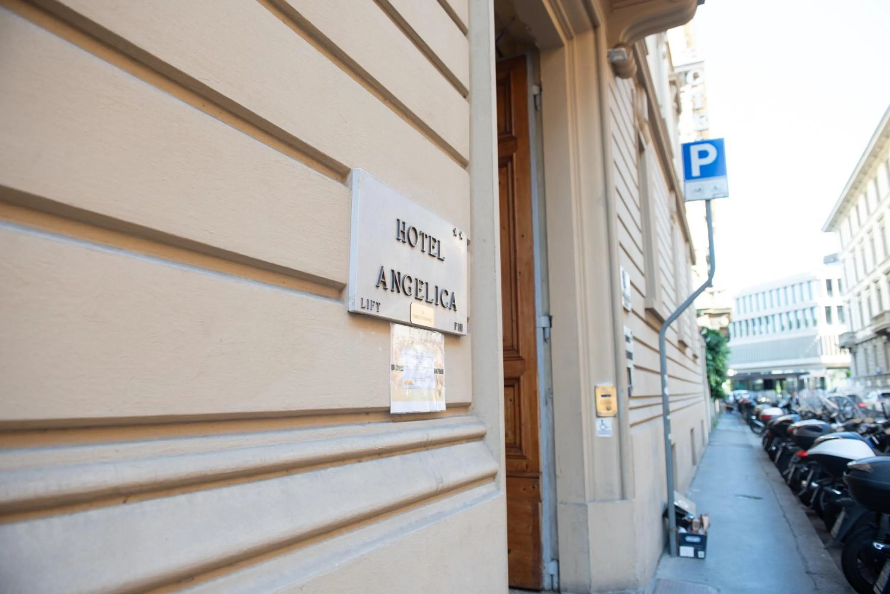 Property building in Hotel Angelica Firenze