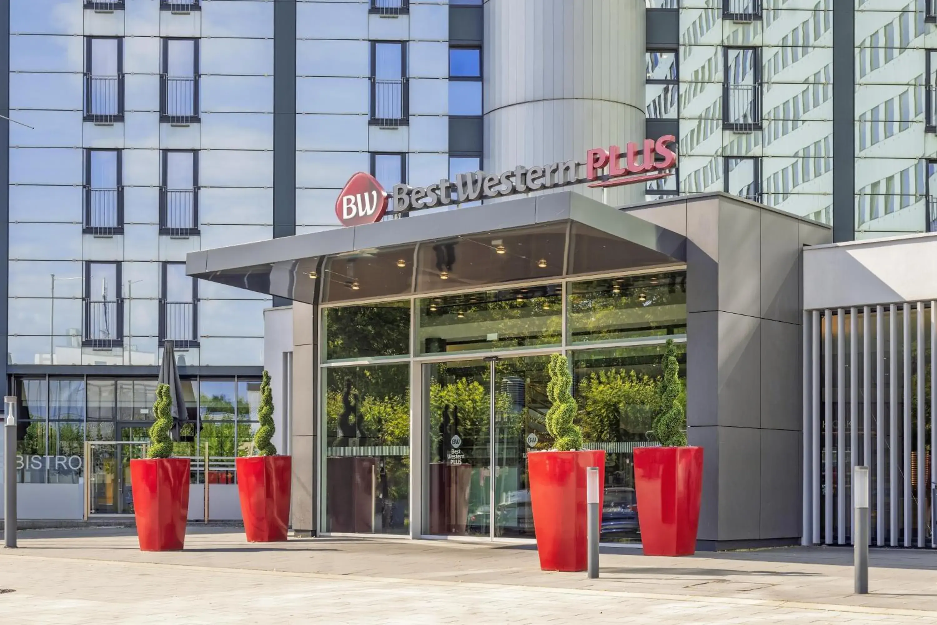 Property building in Best Western Plus Hotel Koeln City Property building in Best Western Plus Hotel Koeln City