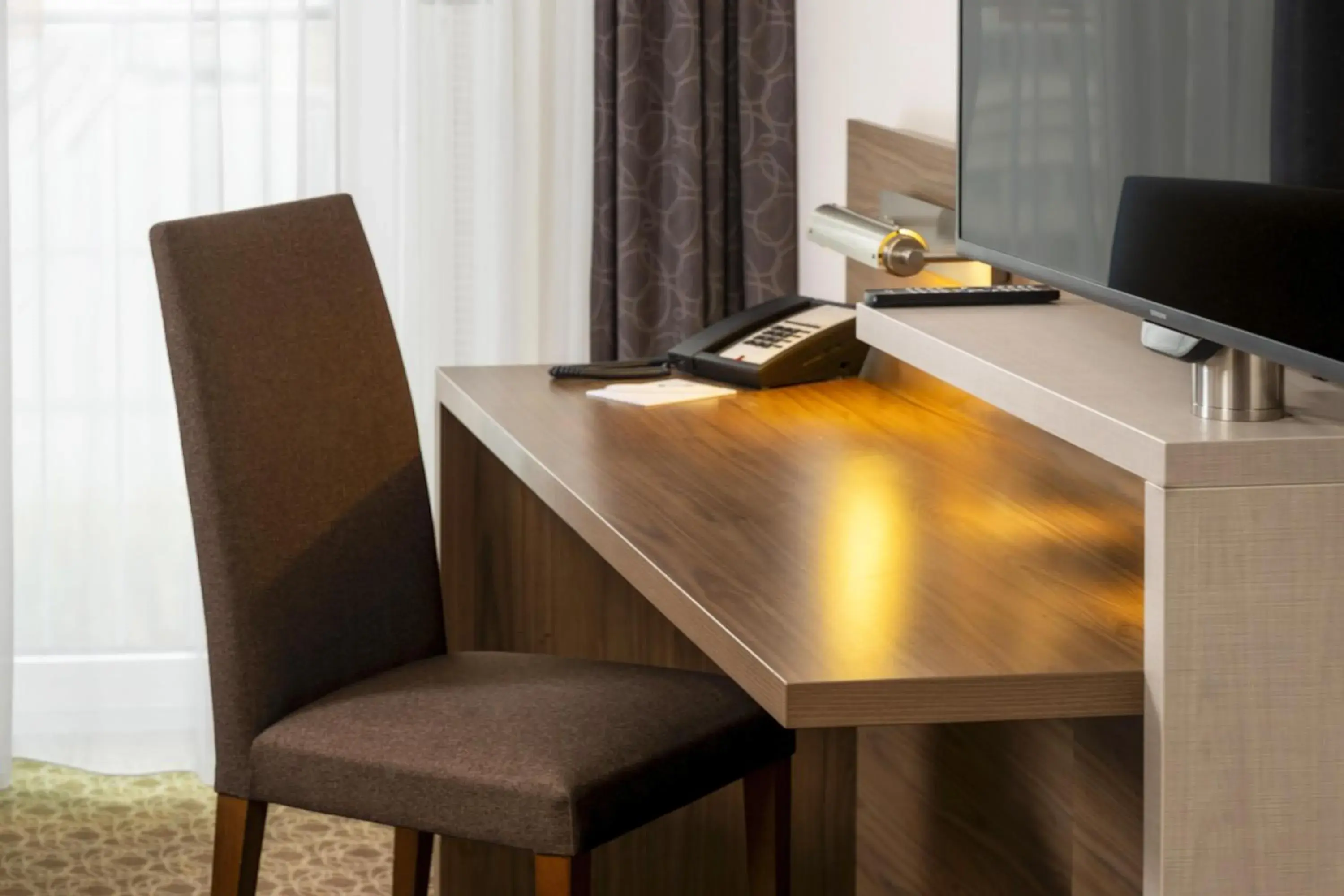 Bedroom in Best Western Plus Hotel Koeln City Bedroom in Best Western Plus Hotel Koeln City