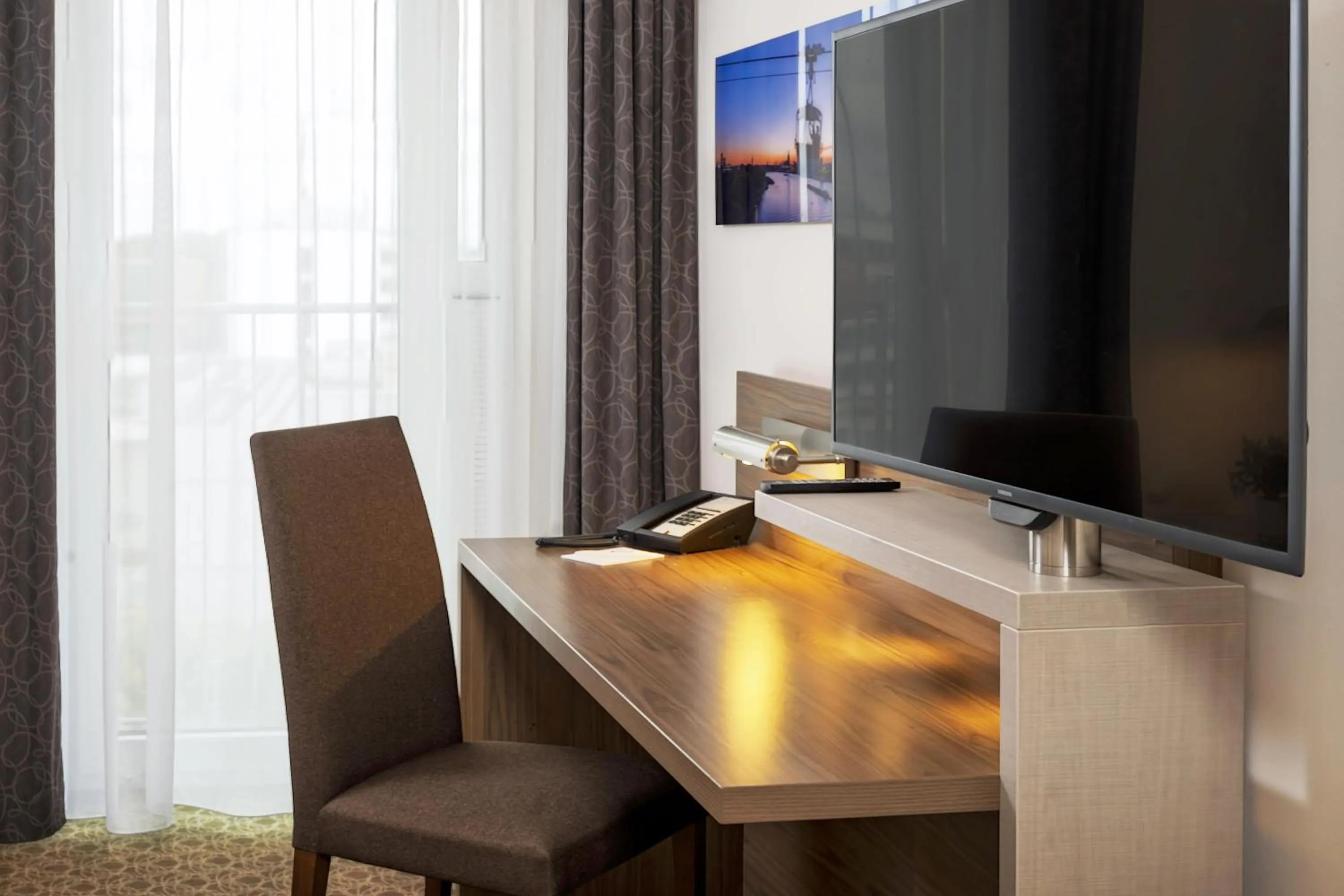 Bedroom in Best Western Plus Hotel Koeln City