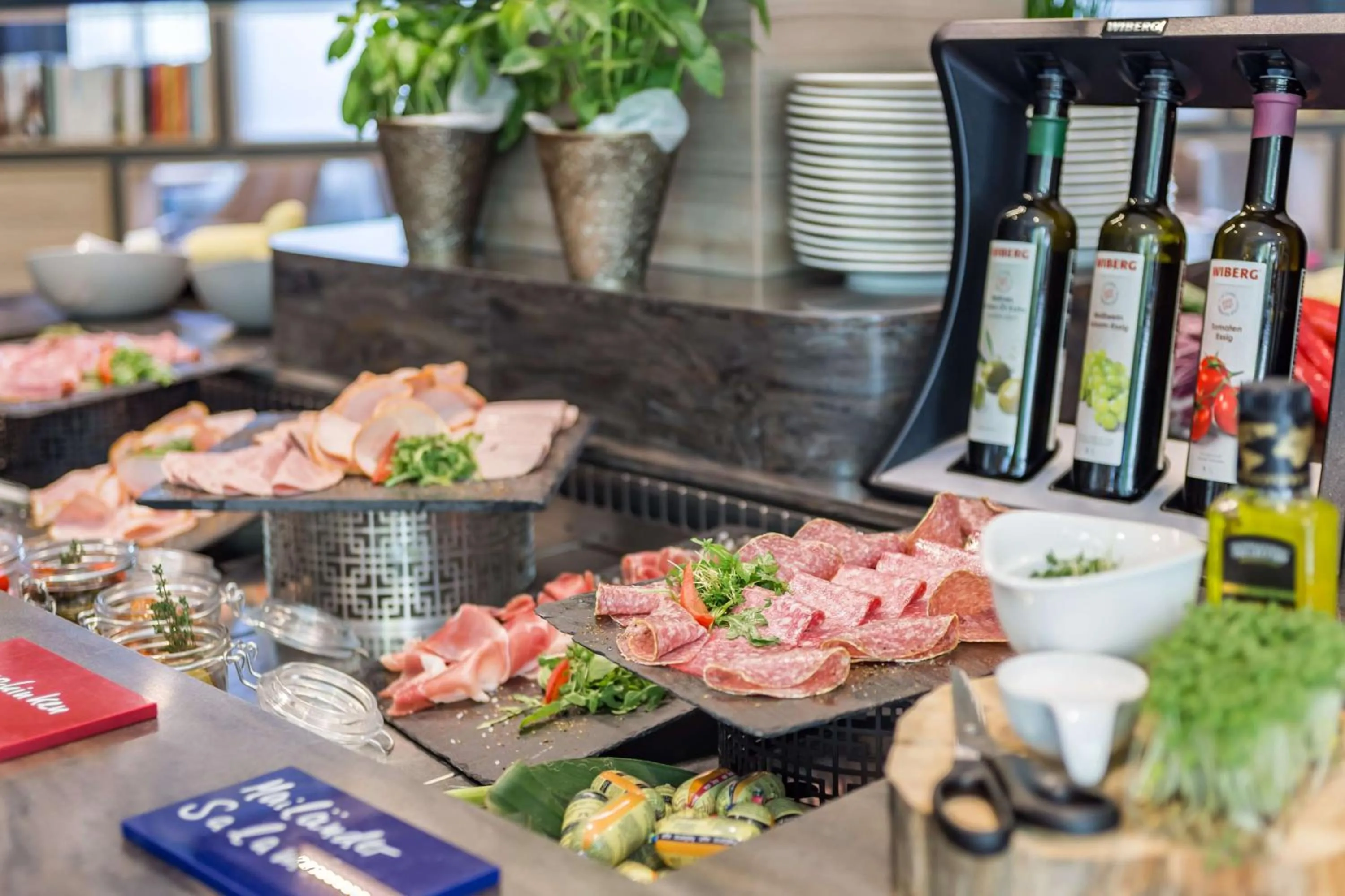 Breakfast in Park Inn by Radisson Köln City West