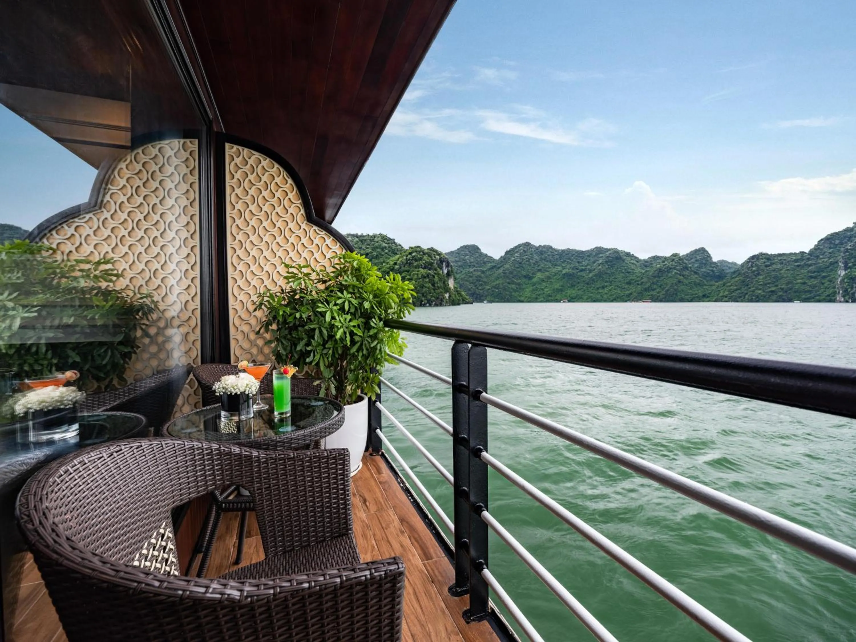 Balcony/Terrace in La Casta Cruise