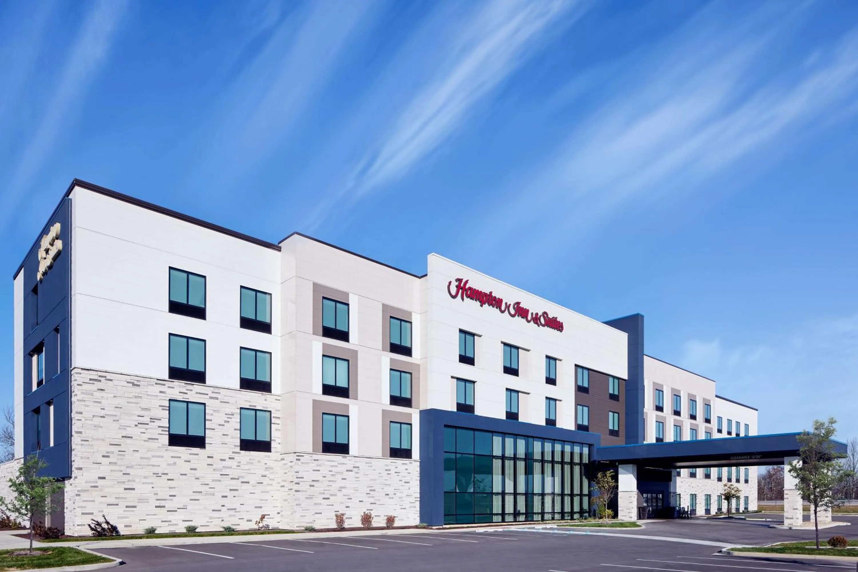 Property building in Hampton Inn Franklin, IN