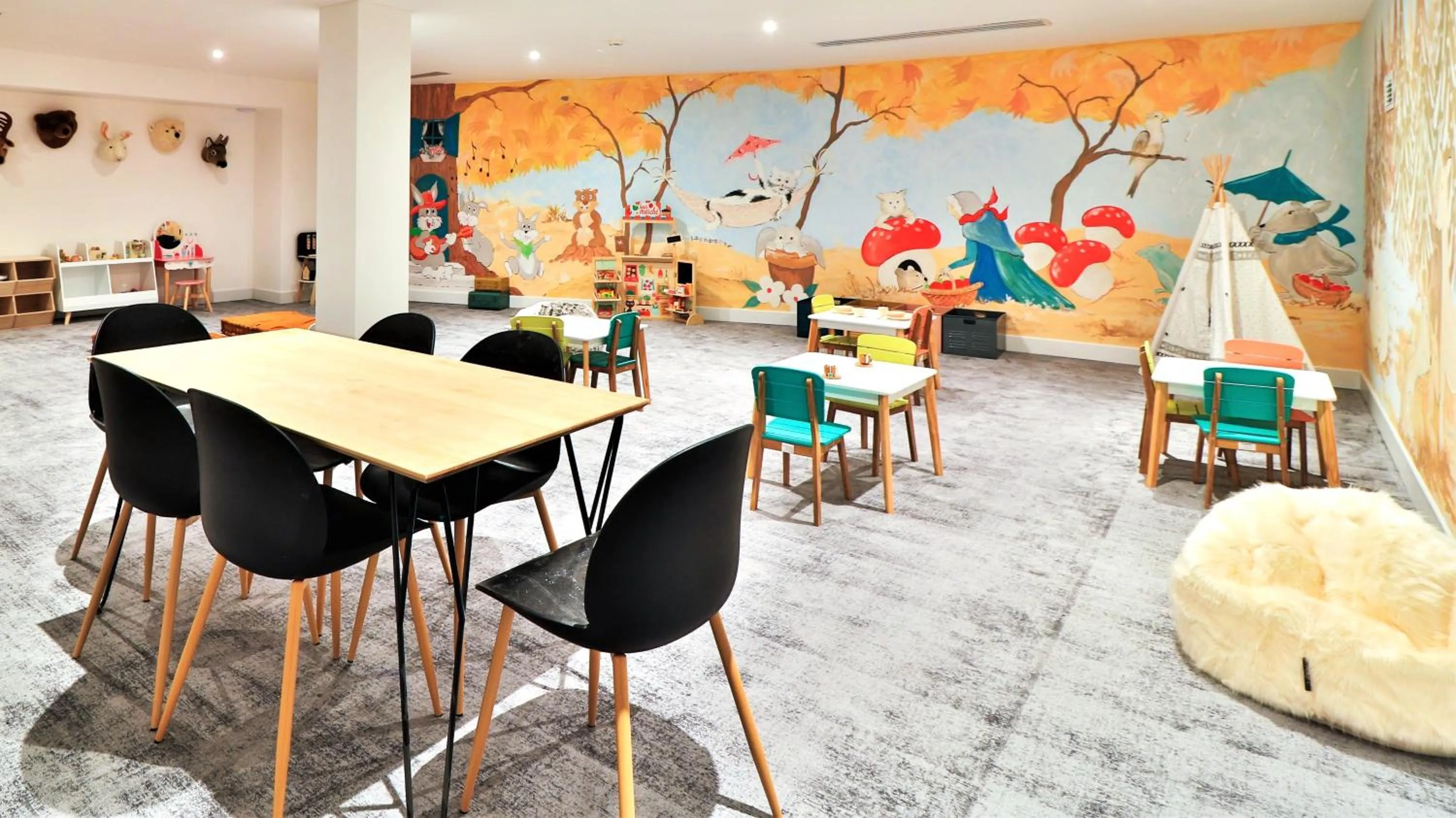 Children play ground in Hôtel Le Diamond Rock