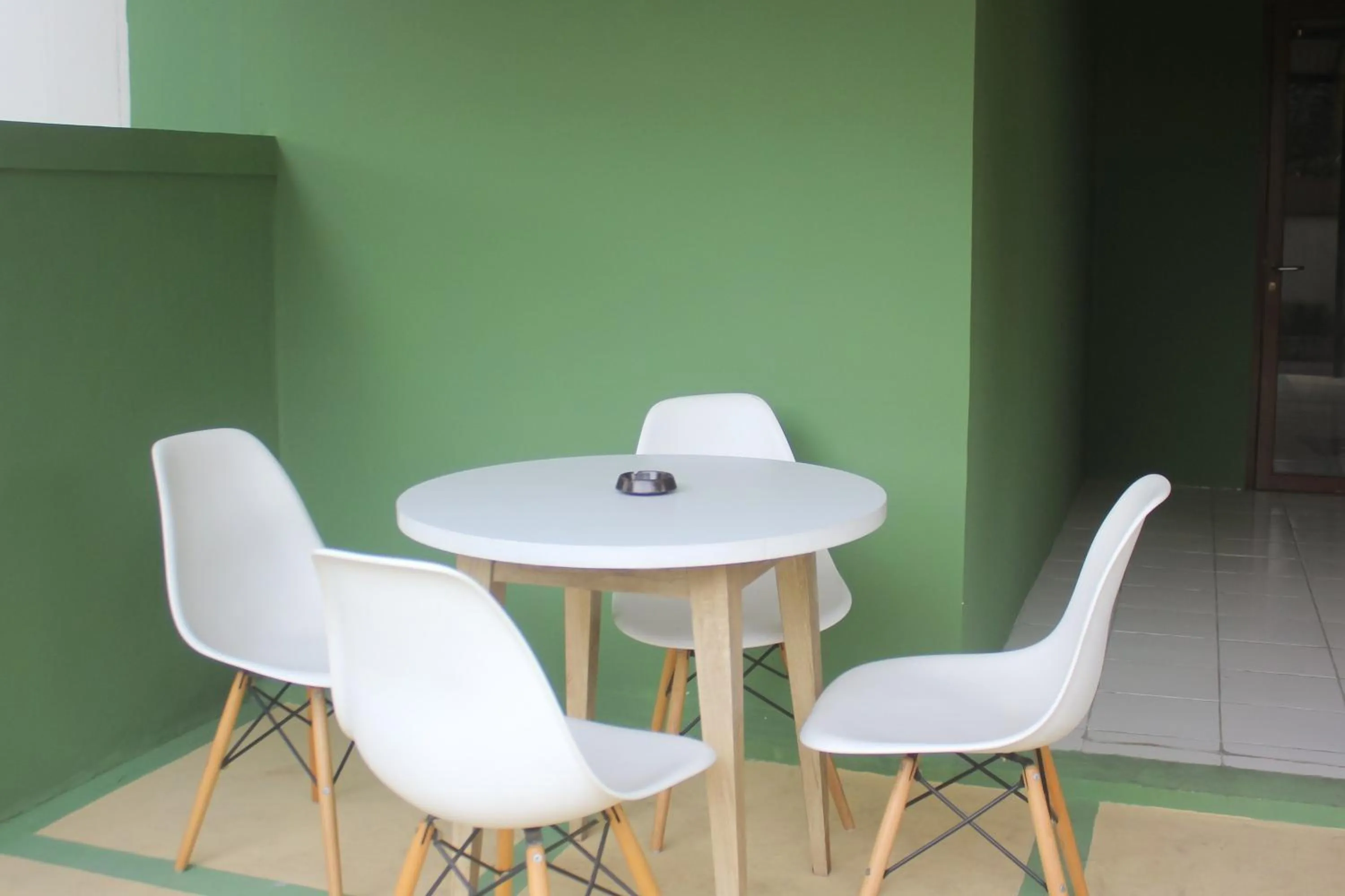 Seating area in Urban Hotel Serpong