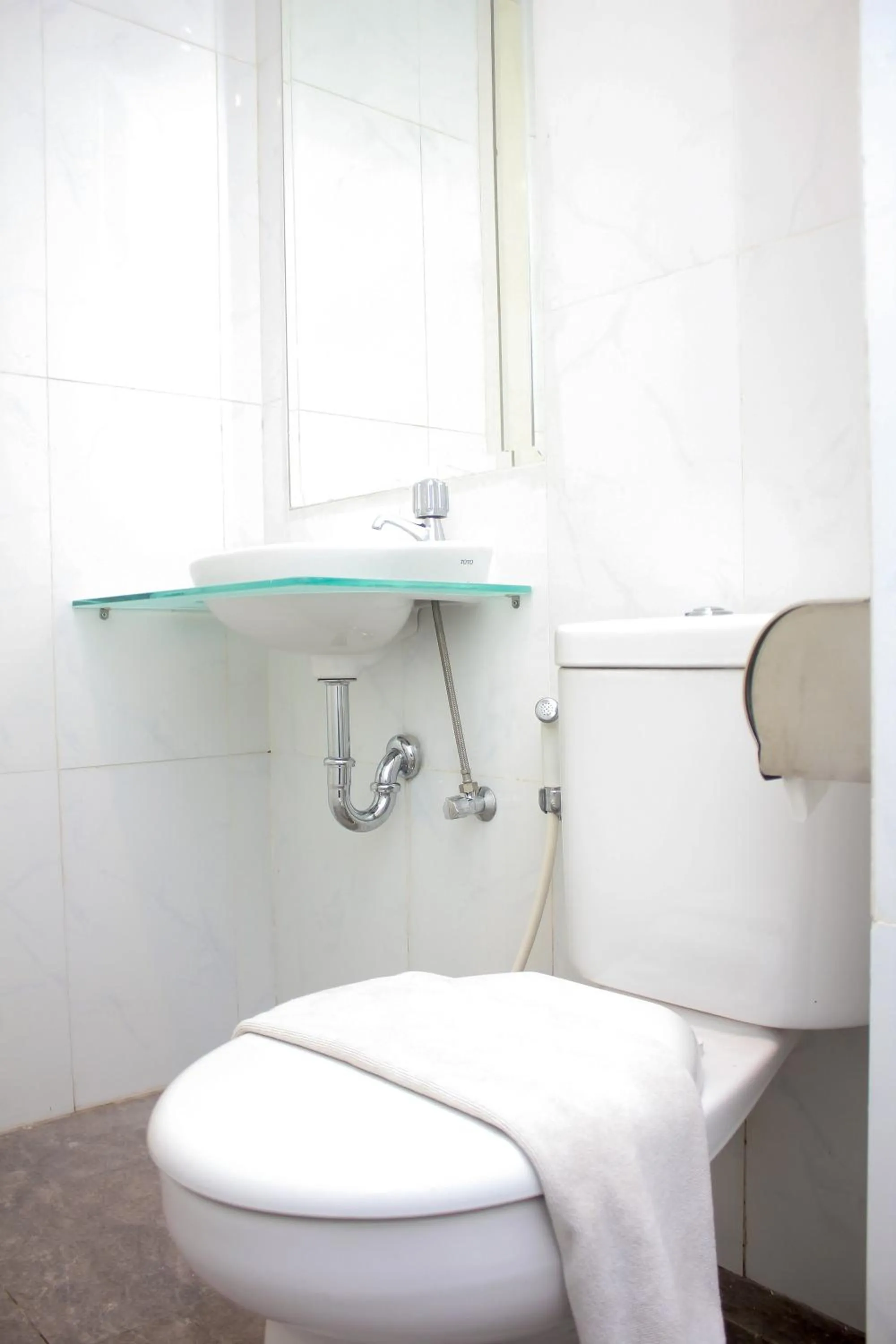 Bathroom in Urban Hotel Serpong