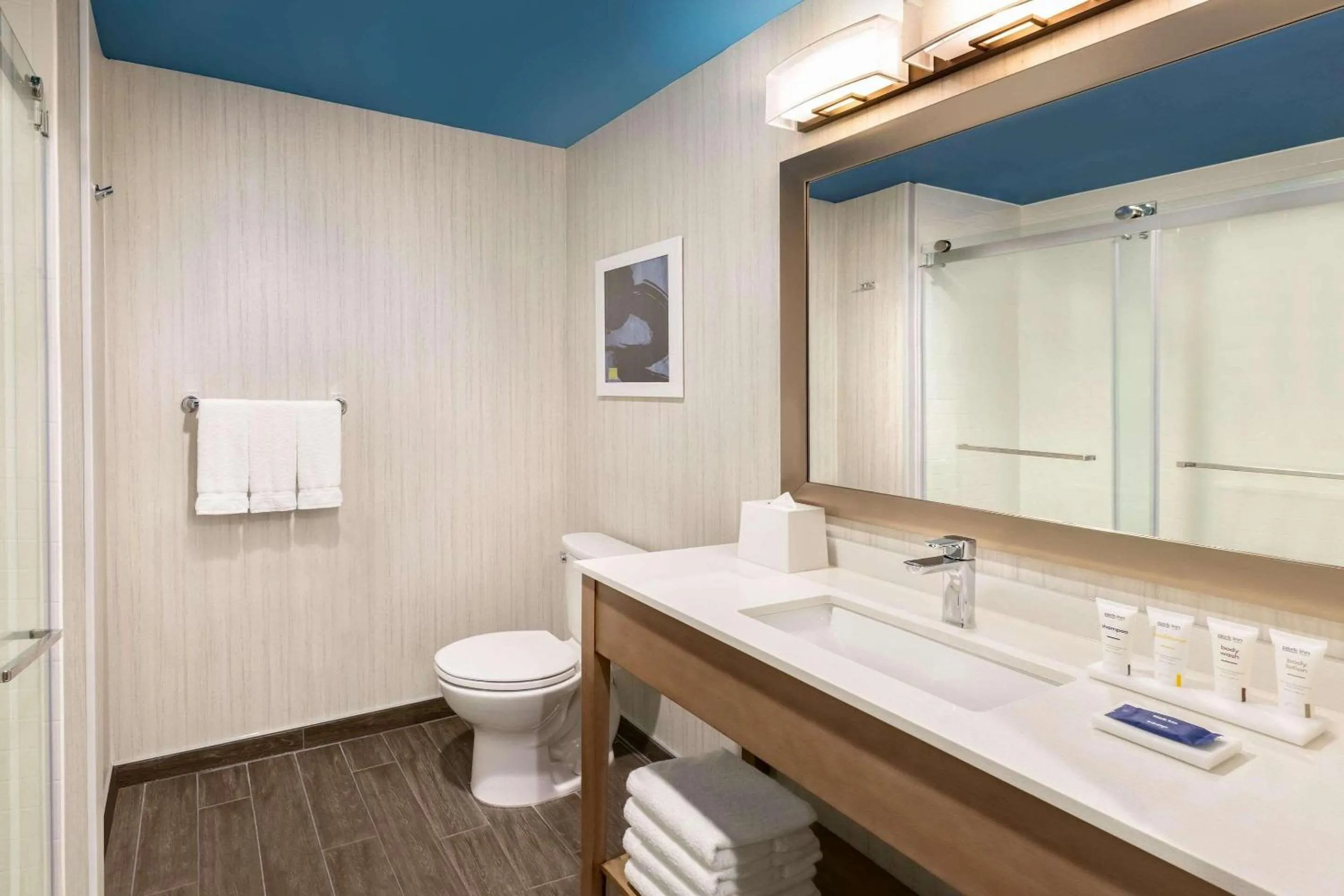 Bedroom in Park Inn by Radisson Florence, SC