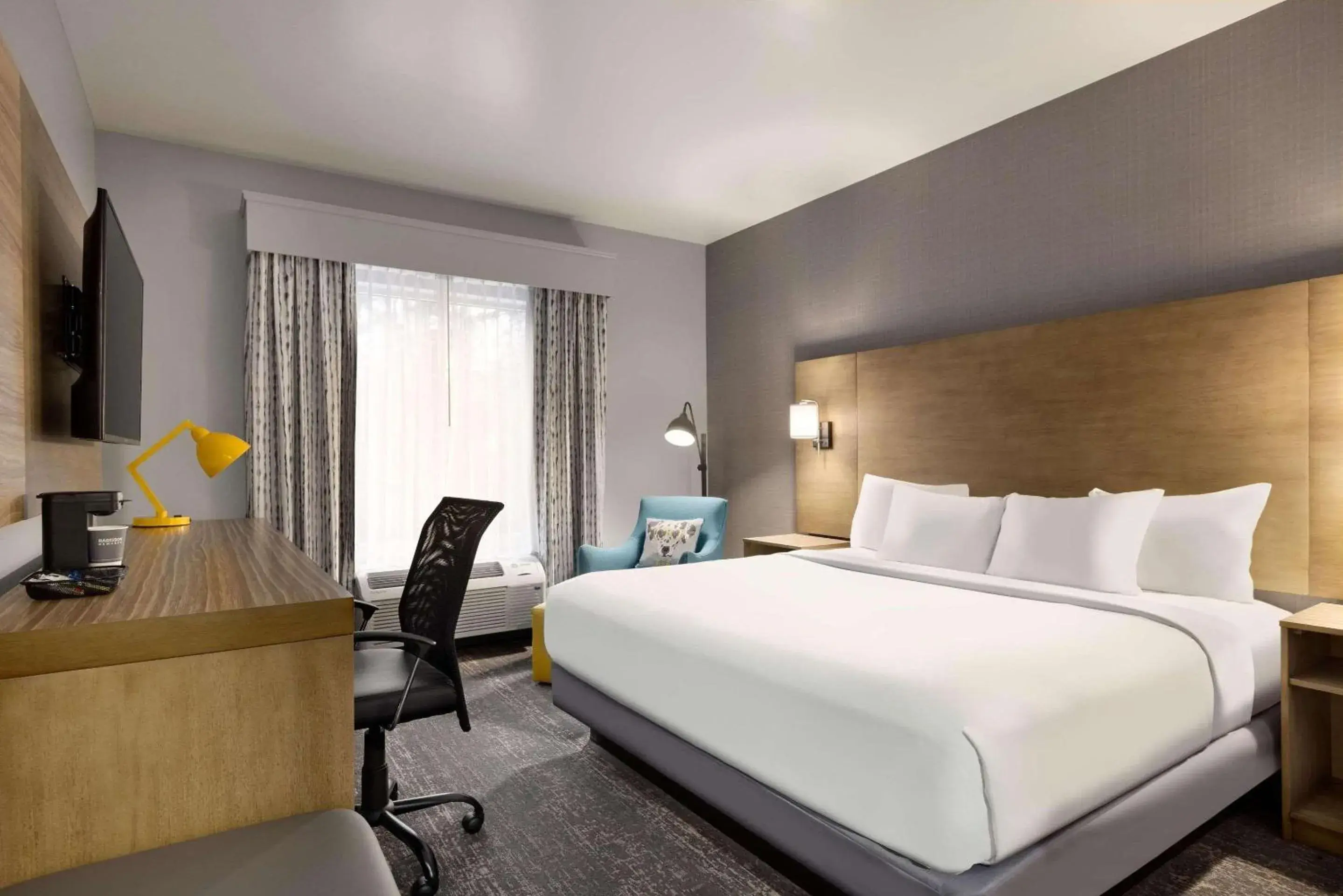 Bedroom, Bed in Park Inn by Radisson Florence, SC Bedroom, Bed in Park Inn by Radisson Florence, SC