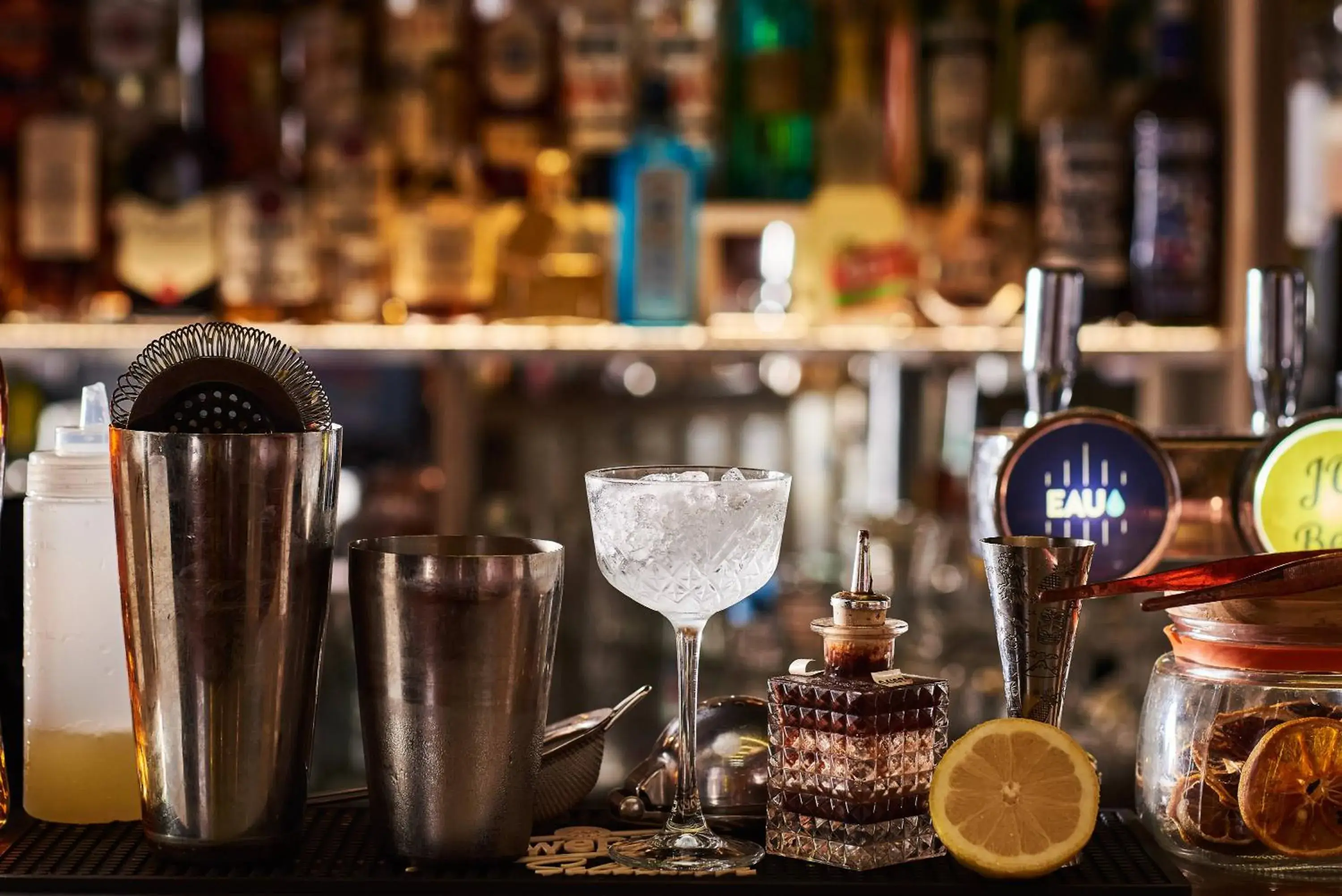 Lounge or bar in JO&JOE Paris - Nation Lounge or bar in JO&JOE Paris - Nation