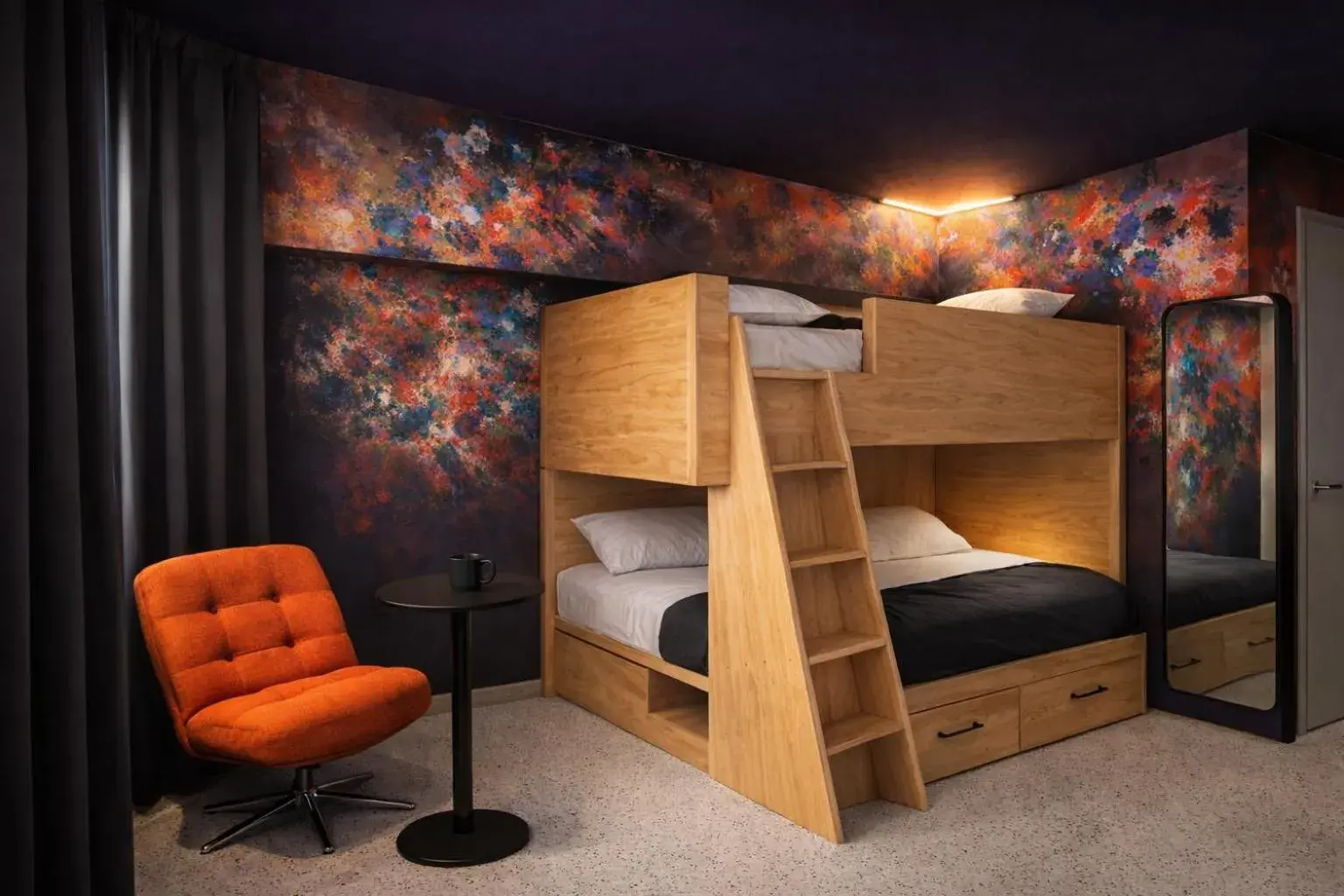 Bed in JO&JOE Paris - Nation Bed in JO&JOE Paris - Nation