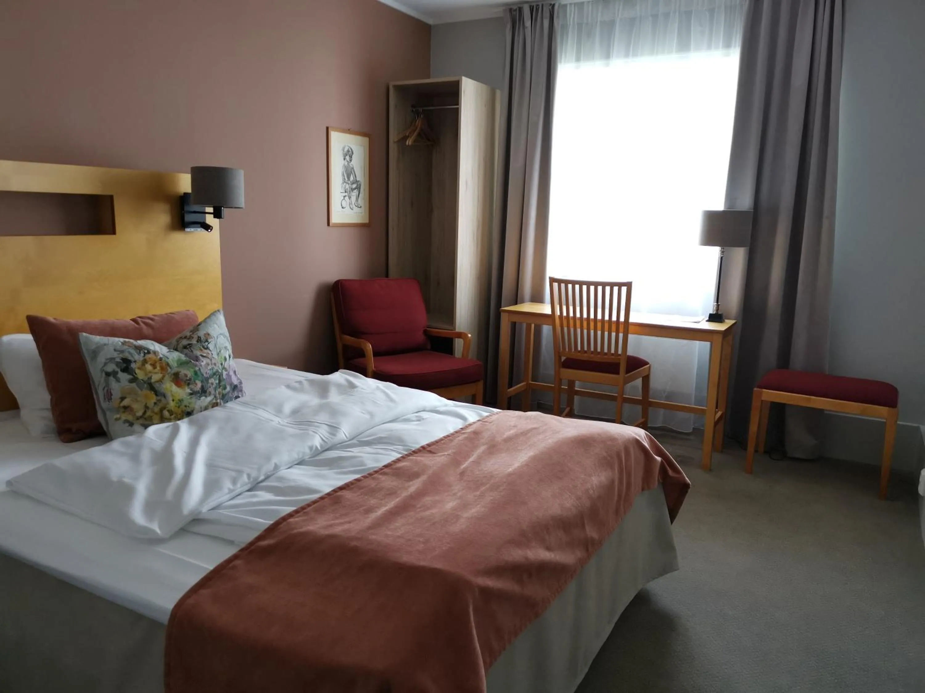 Bed in Sanner Hotell