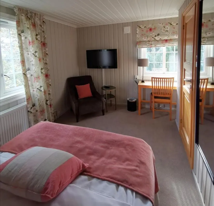 Bed in Sanner Hotell