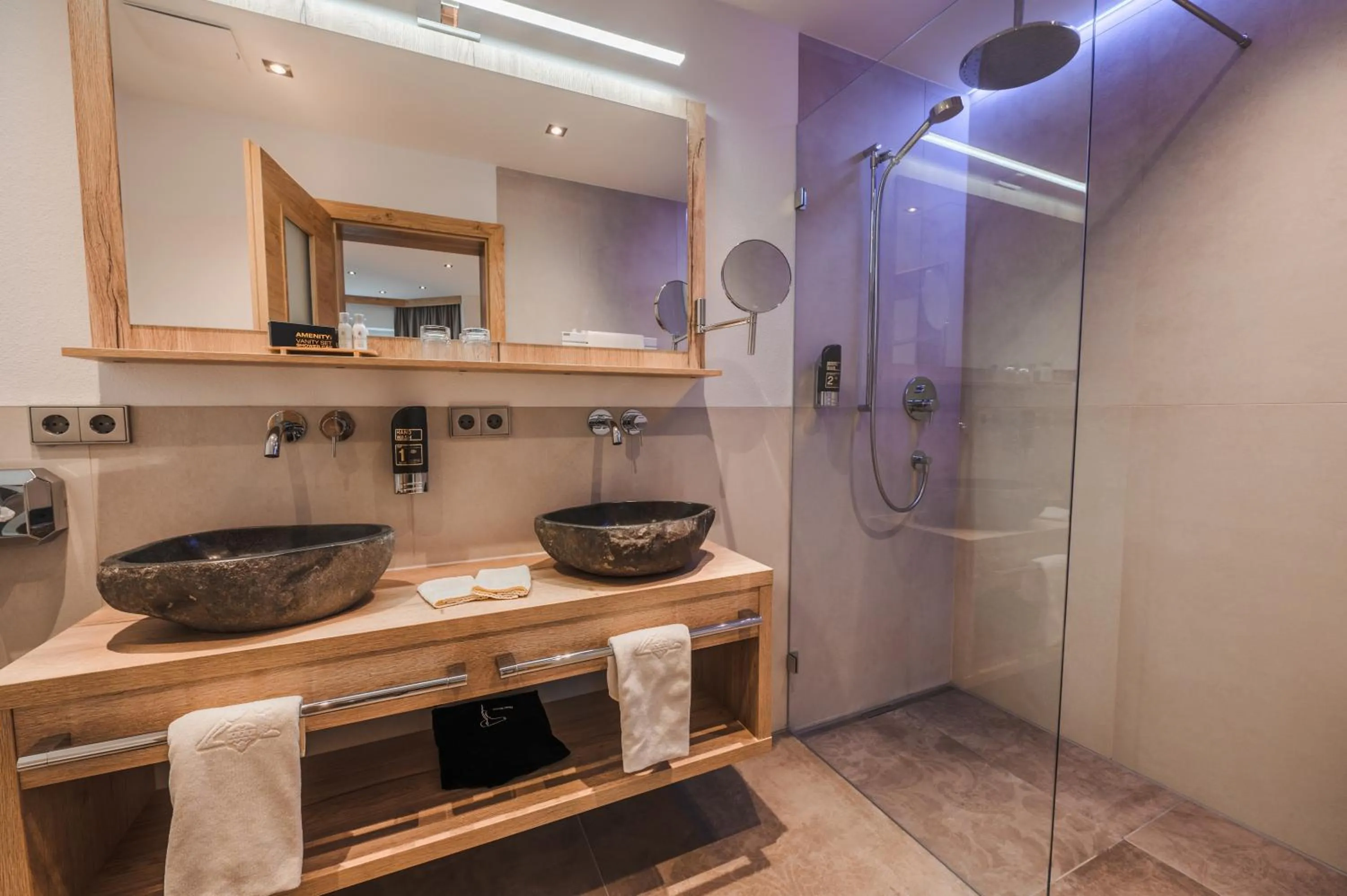 Bathroom in Hotel Unterwirt