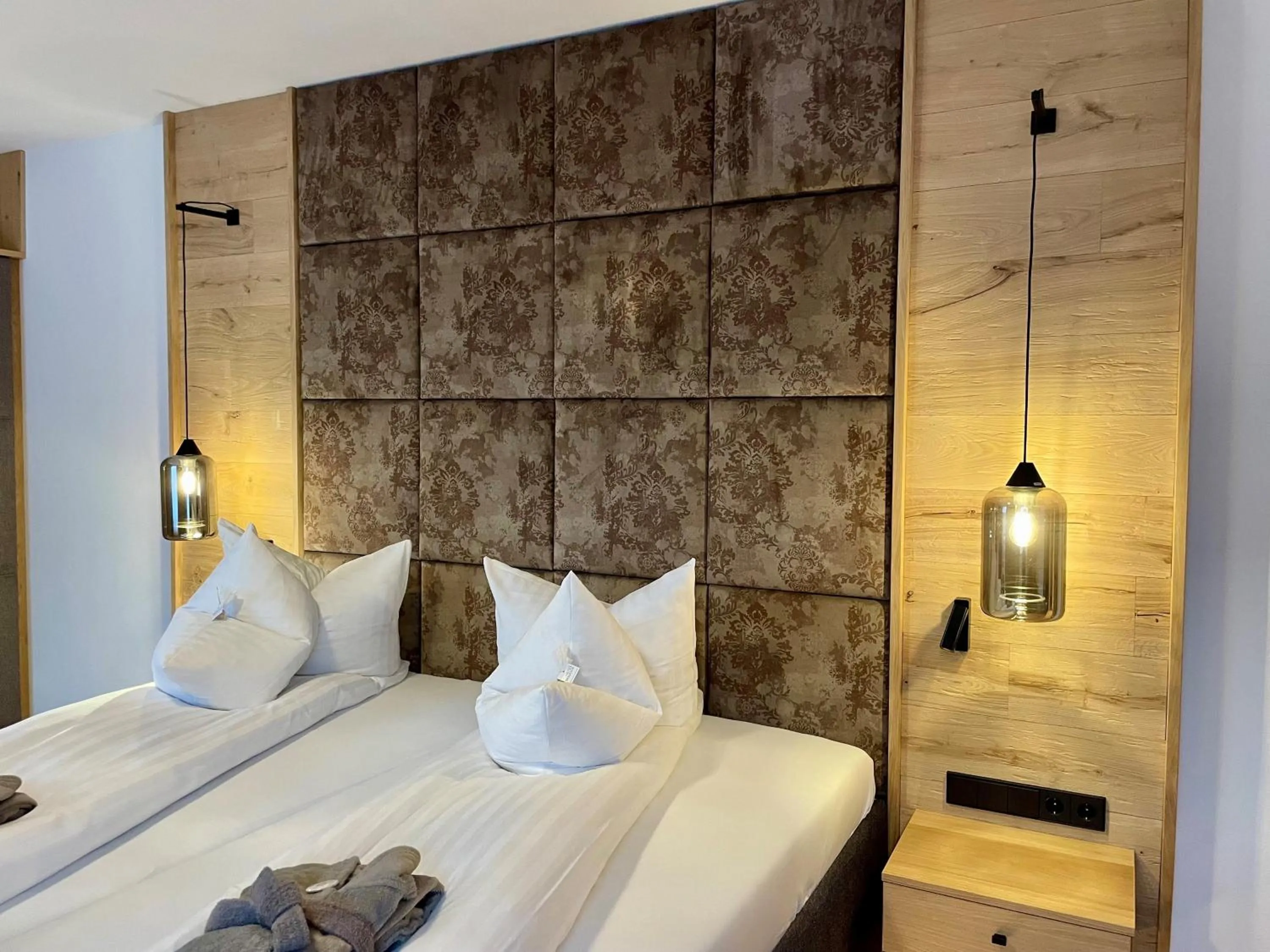 Bedroom, Bed in Hotel Unterwirt