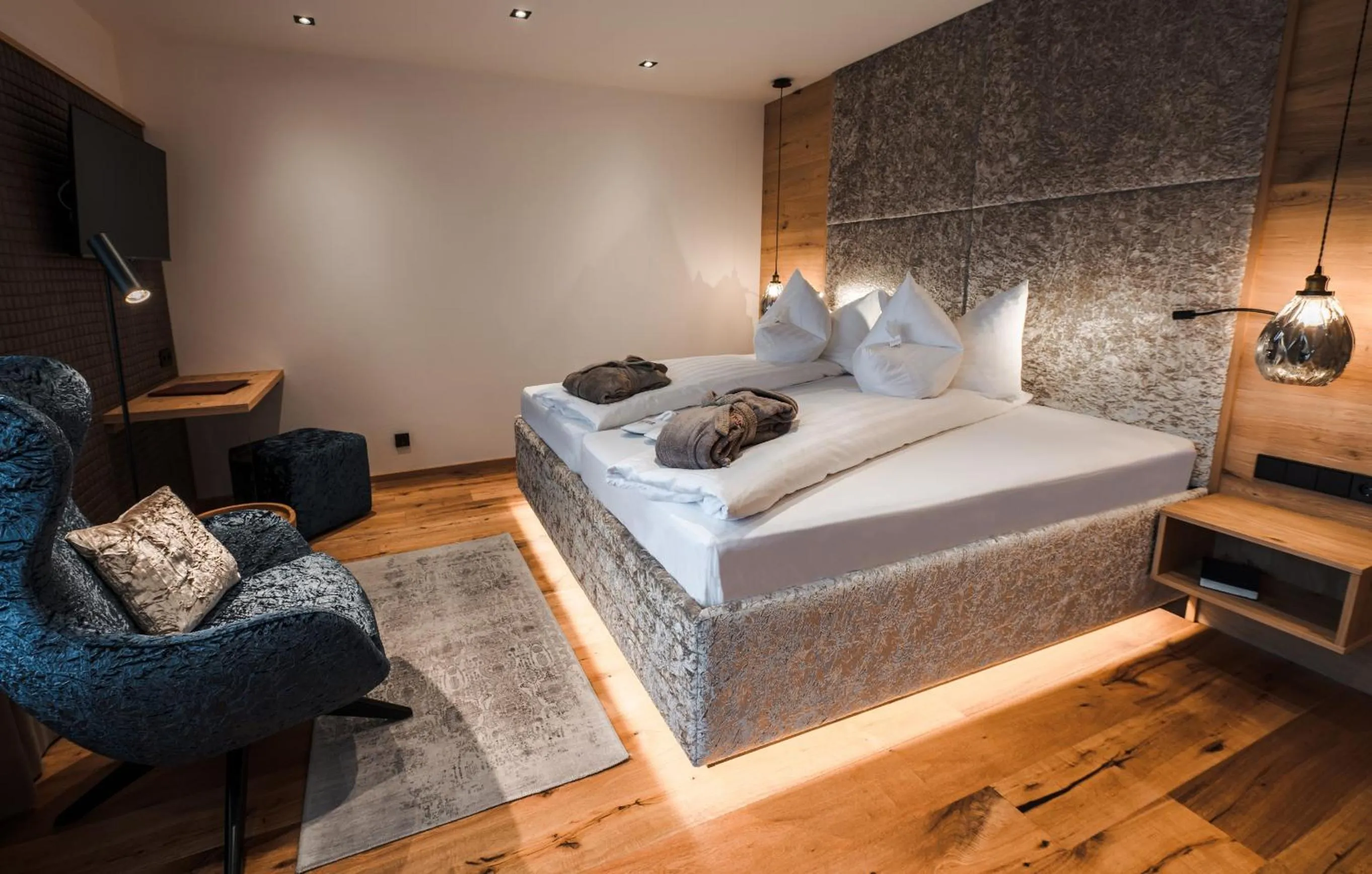 Photo of the whole room, Bed in Hotel Unterwirt