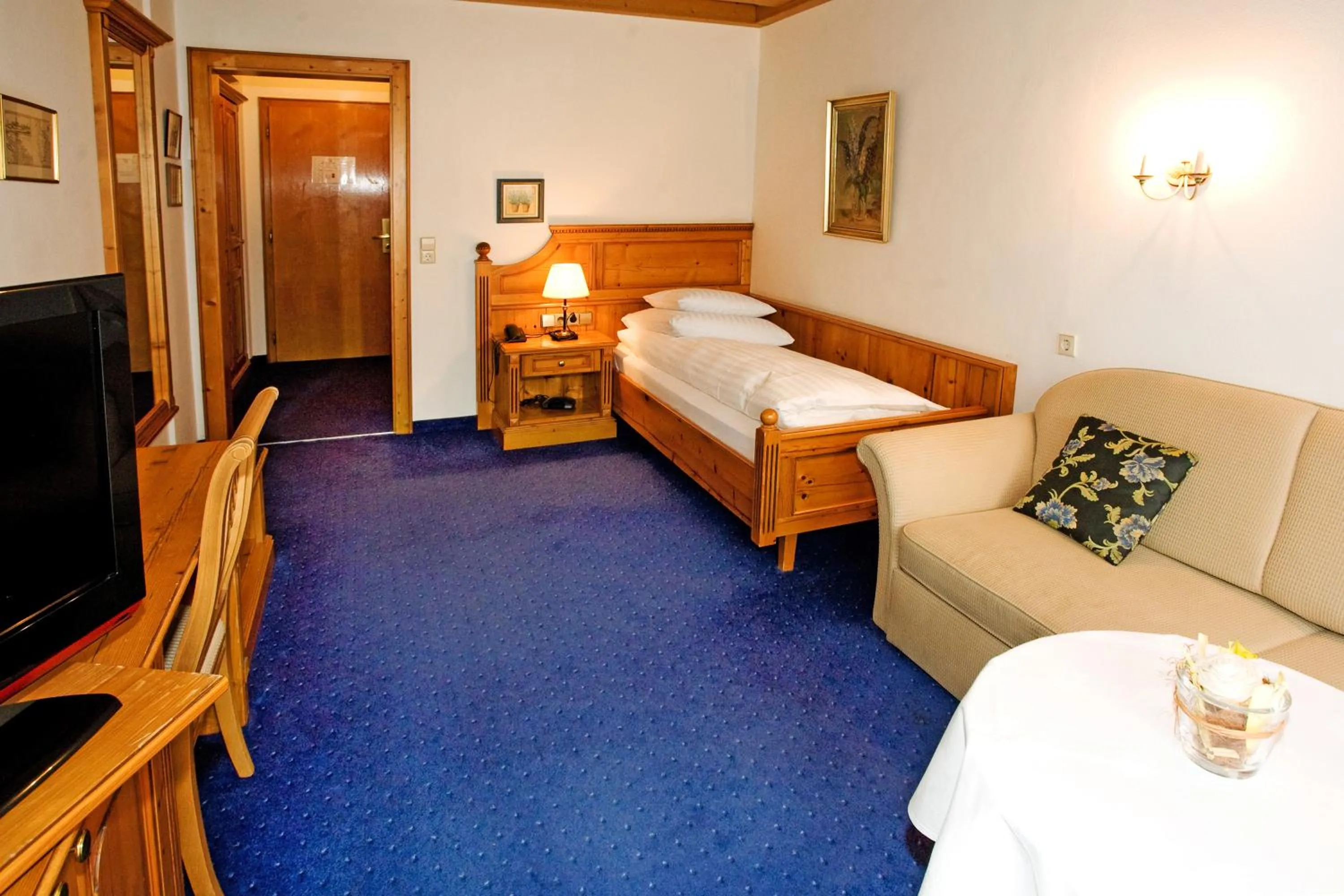 Photo of the whole room, Bed in Hotel Unterwirt