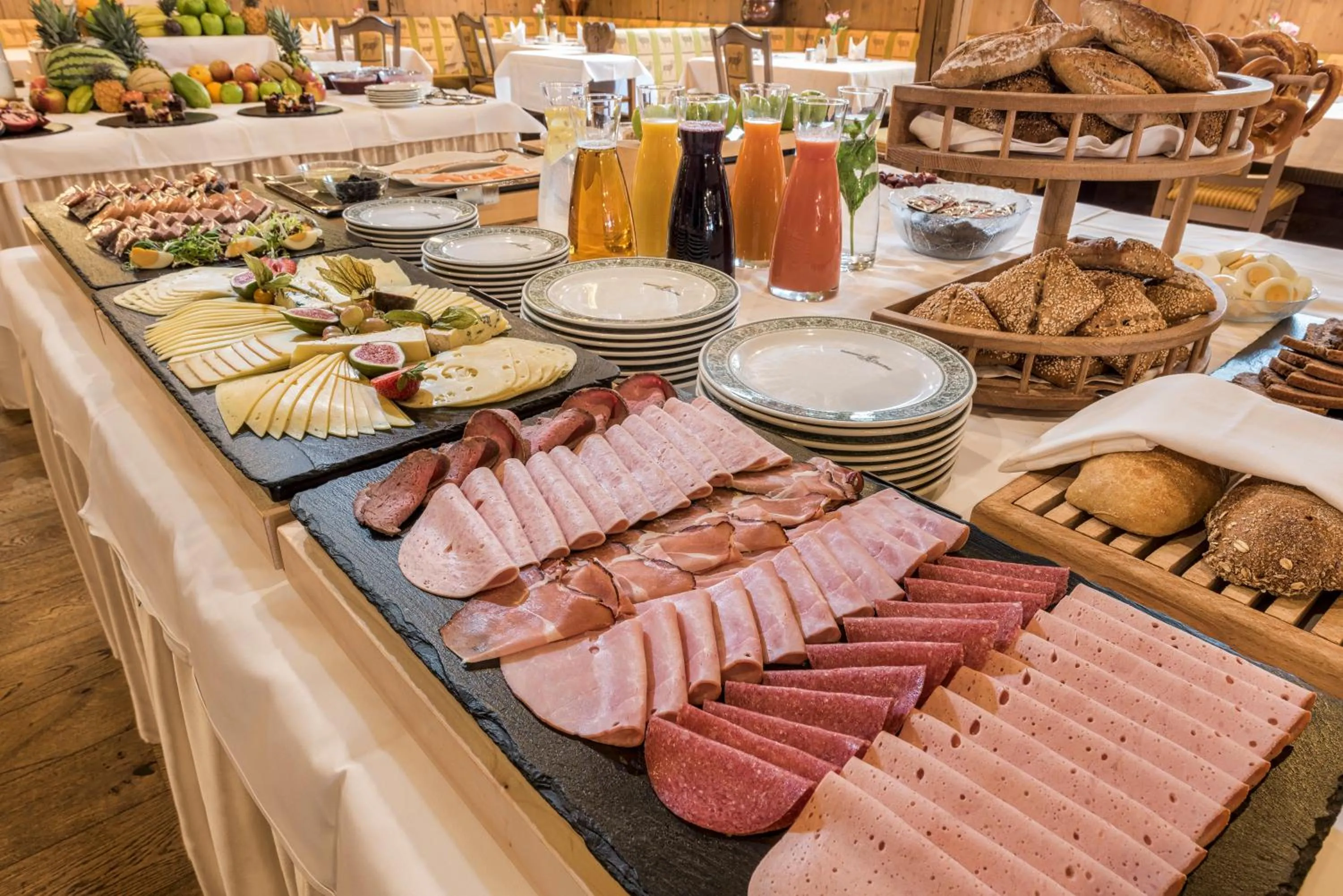 Breakfast in Hotel Unterwirt