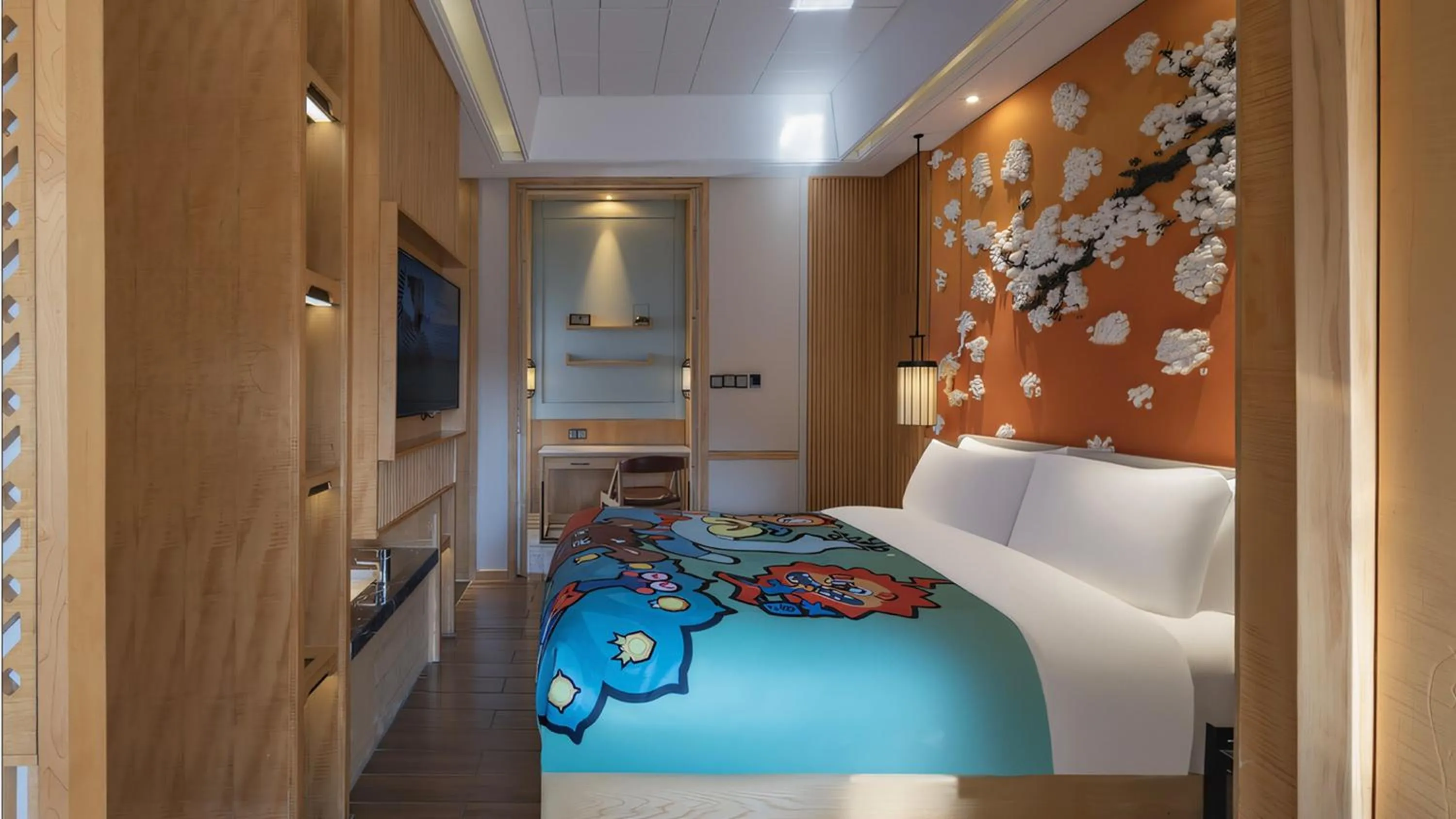 Photo of the whole room, Bed in Holiday Inn Dalian Hot Spring by IHG