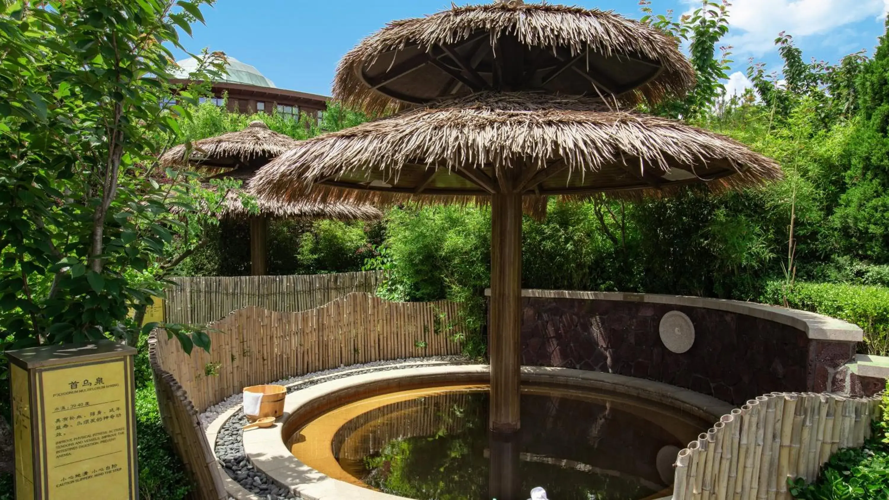 Lobby or reception in Holiday Inn Dalian Hot Spring by IHG Lobby or reception in Holiday Inn Dalian Hot Spring by IHG