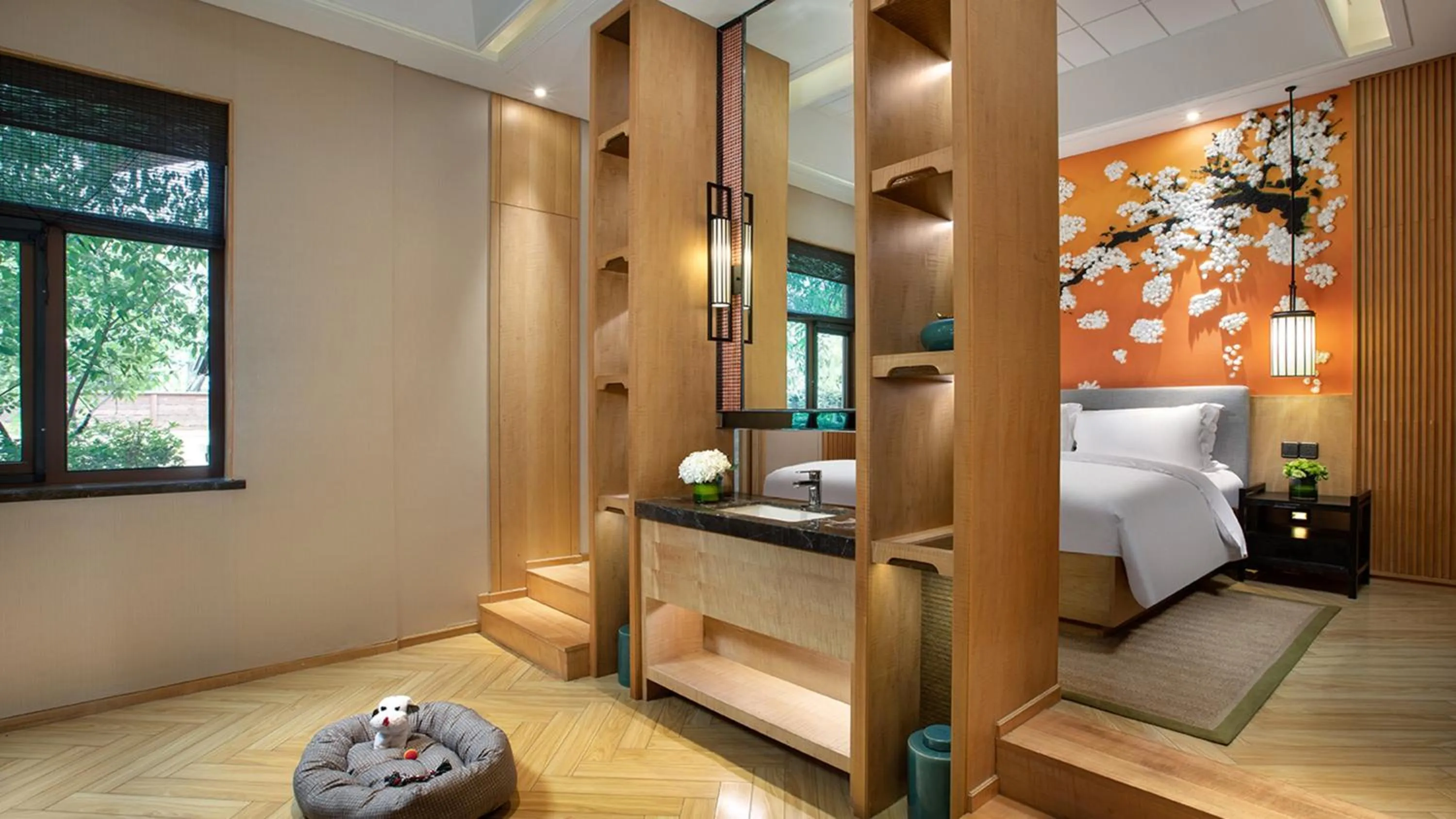 Photo of the whole room, Bed in Holiday Inn Dalian Hot Spring by IHG