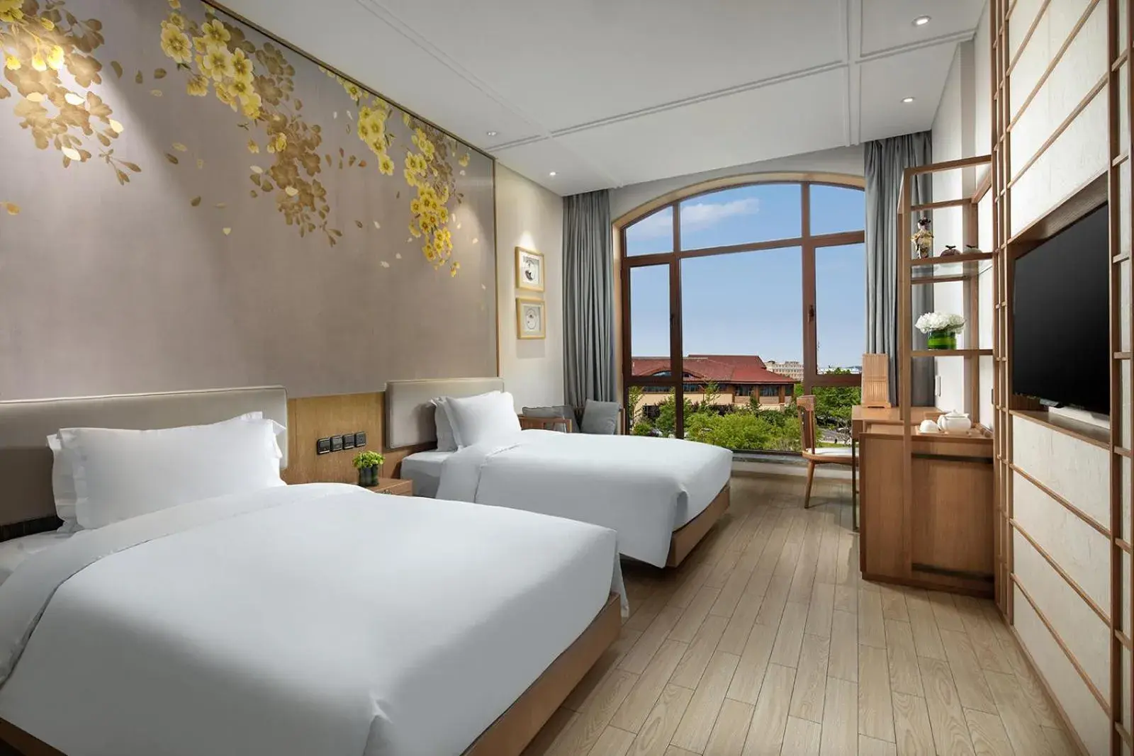 Property building, Bed in Holiday Inn Dalian Hot Spring by IHG Property building, Bed in Holiday Inn Dalian Hot Spring by IHG