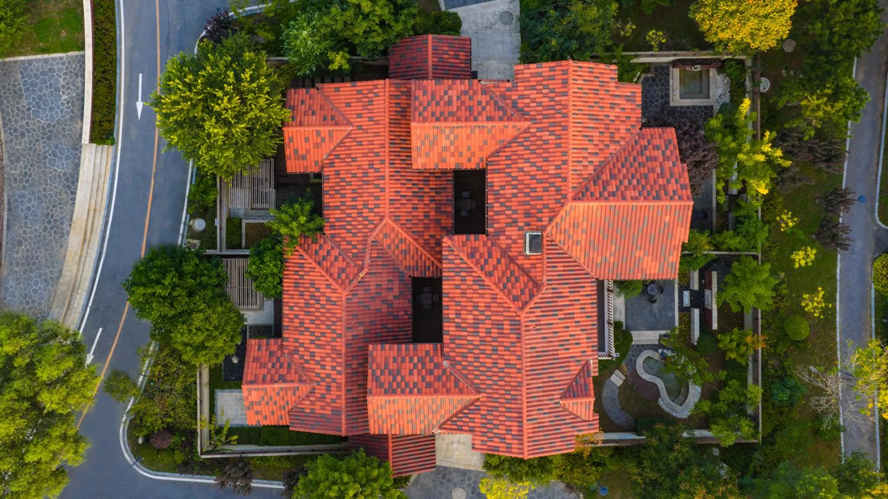 Property building in Holiday Inn Dalian Hot Spring by IHG