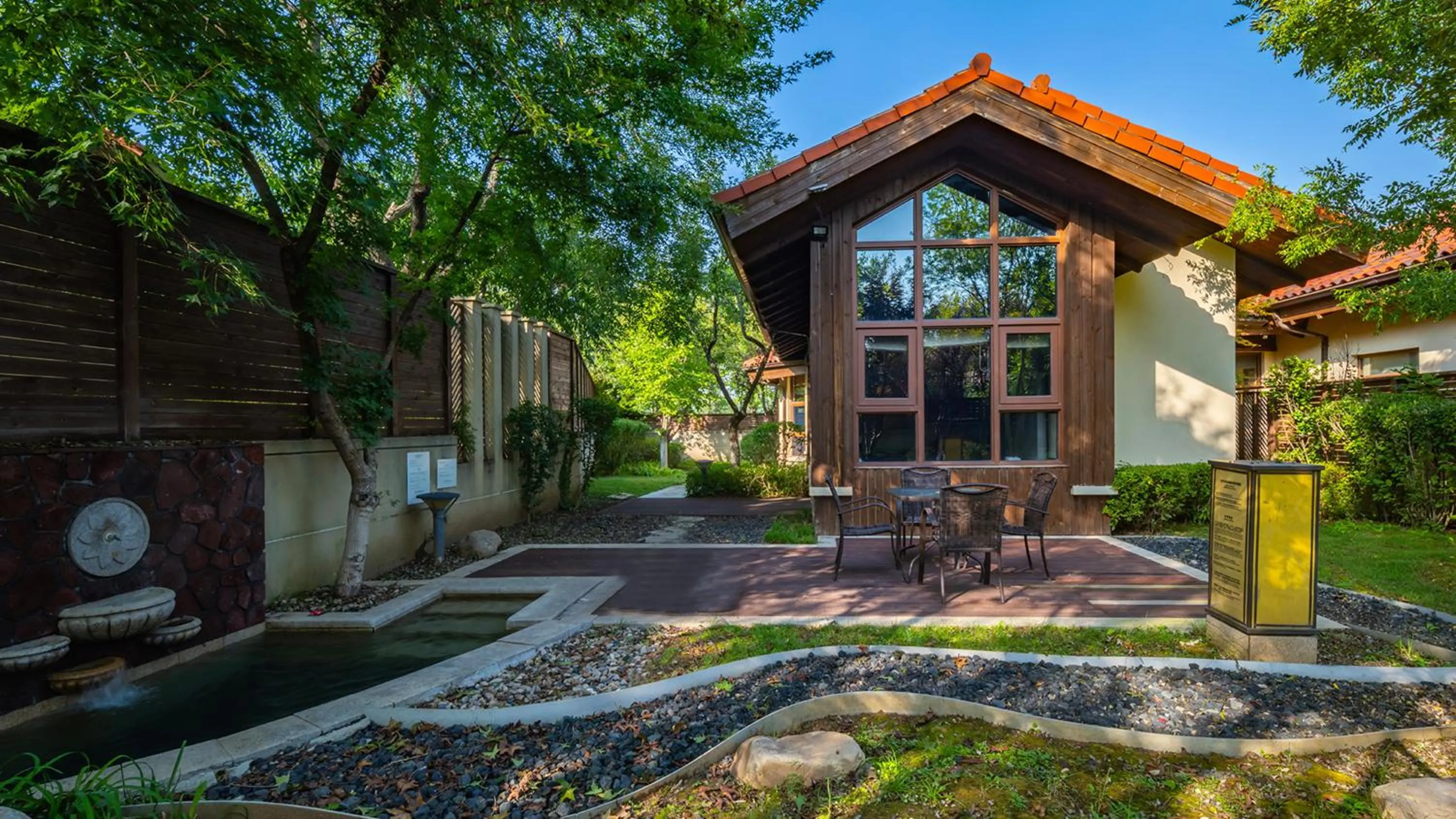 Photo of the whole room in Holiday Inn Dalian Hot Spring by IHG