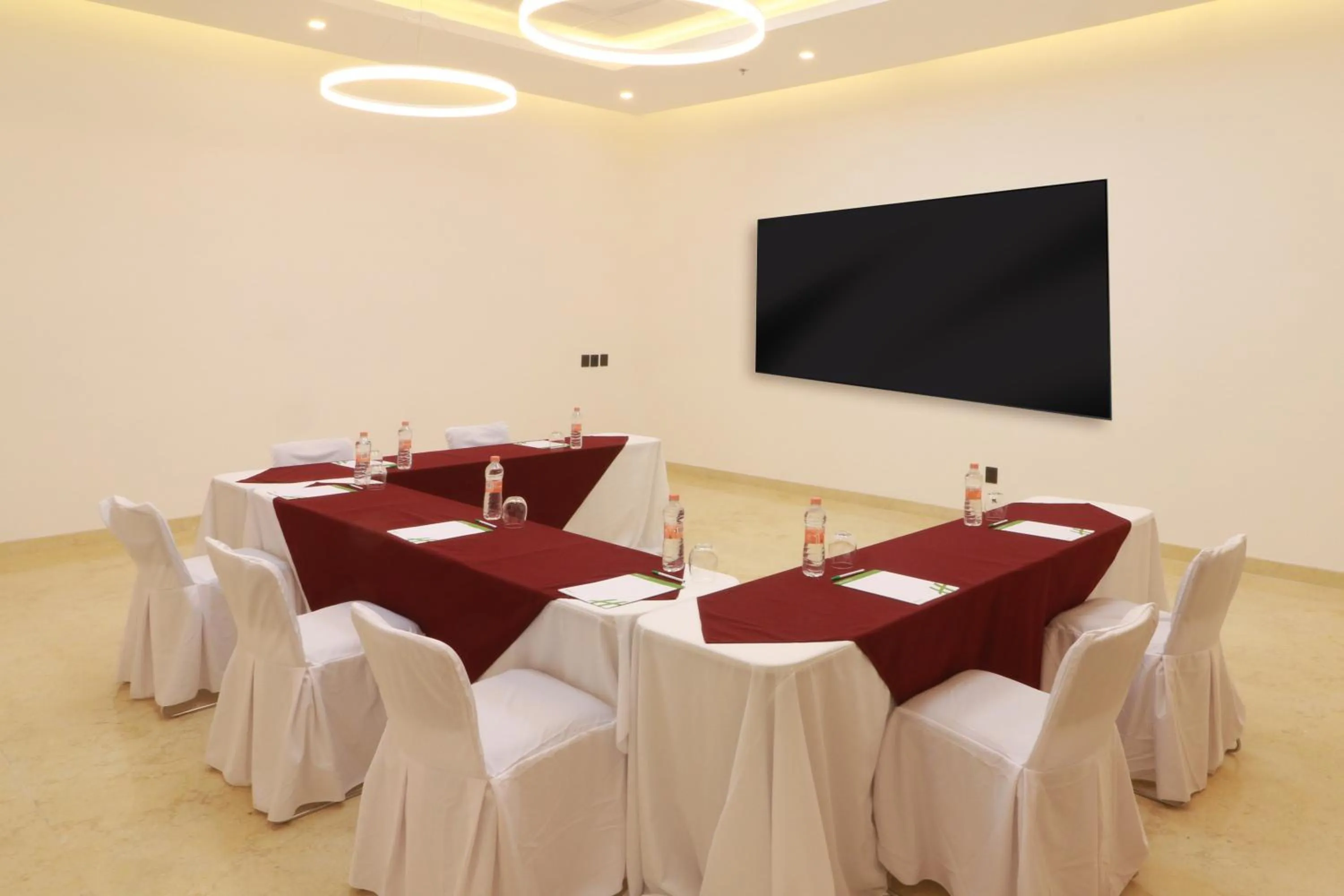 Meeting/conference room in Holiday Inn & Suites - Puerto Vallarta Marina & Golf by IHG