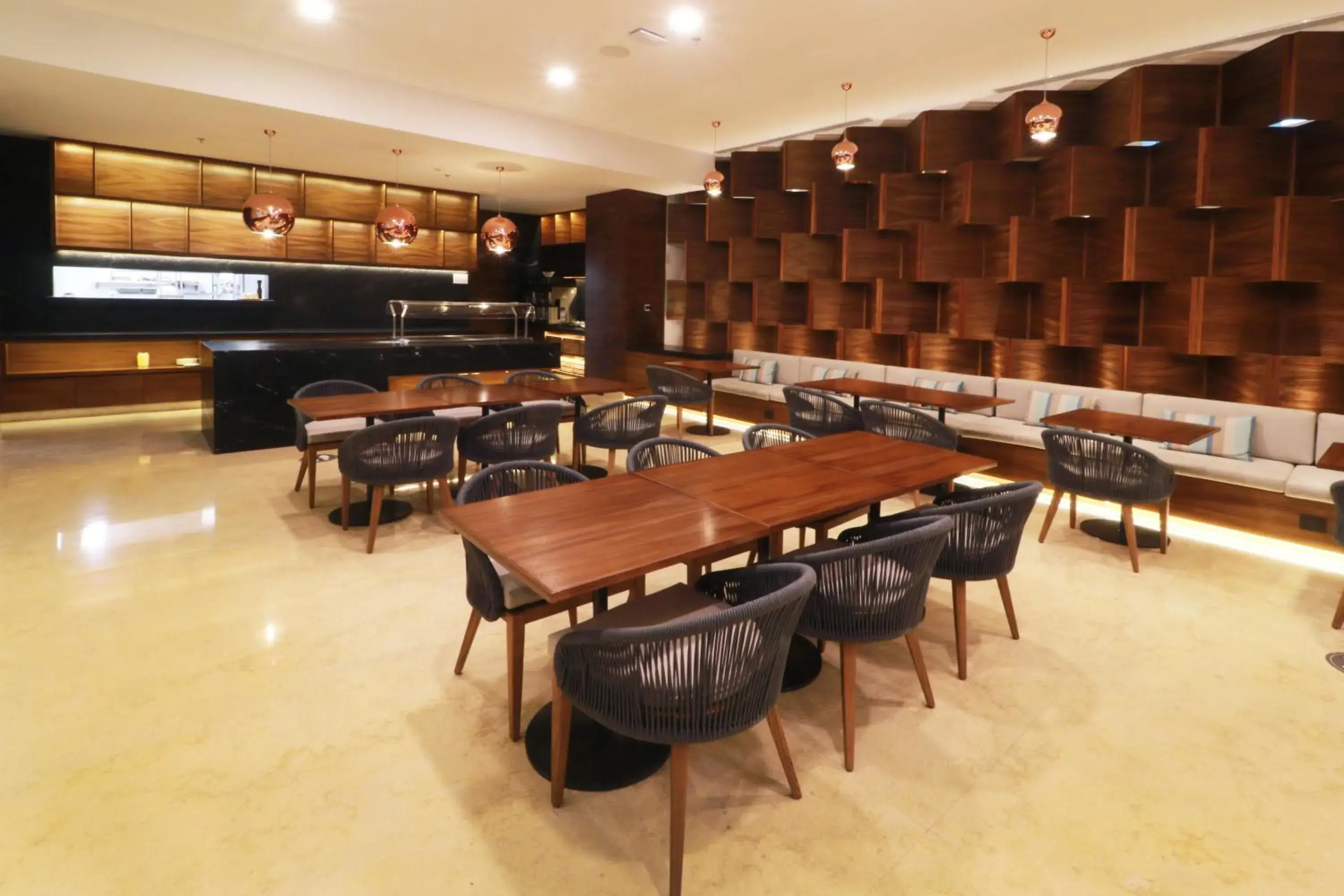 Restaurant/places to eat in Holiday Inn & Suites - Puerto Vallarta Marina & Golf by IHG Restaurant/places to eat in Holiday Inn & Suites - Puerto Vallarta Marina & Golf by IHG