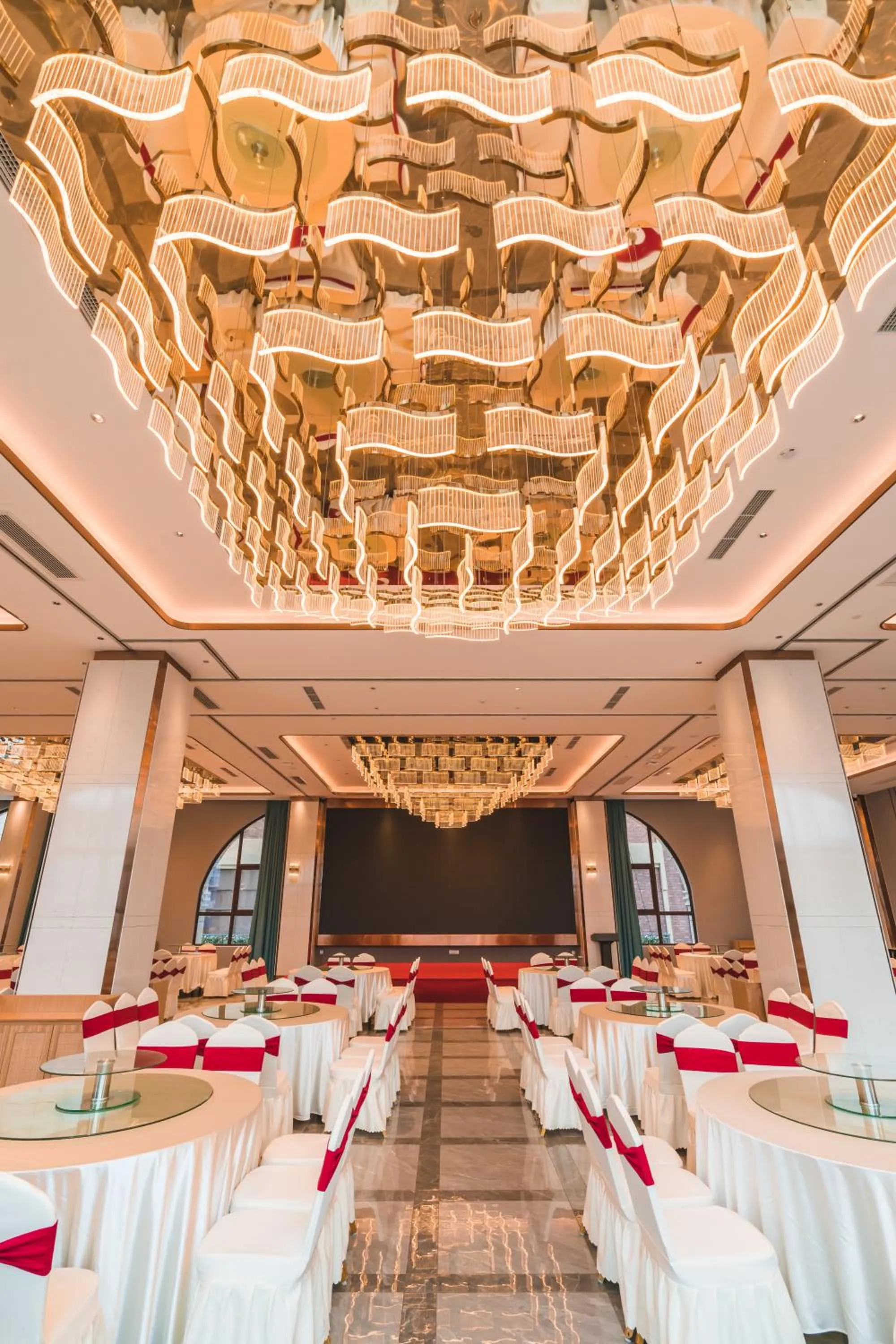 Restaurant/places to eat in Holiday Inn Express Pengzhou Downtown by IHG