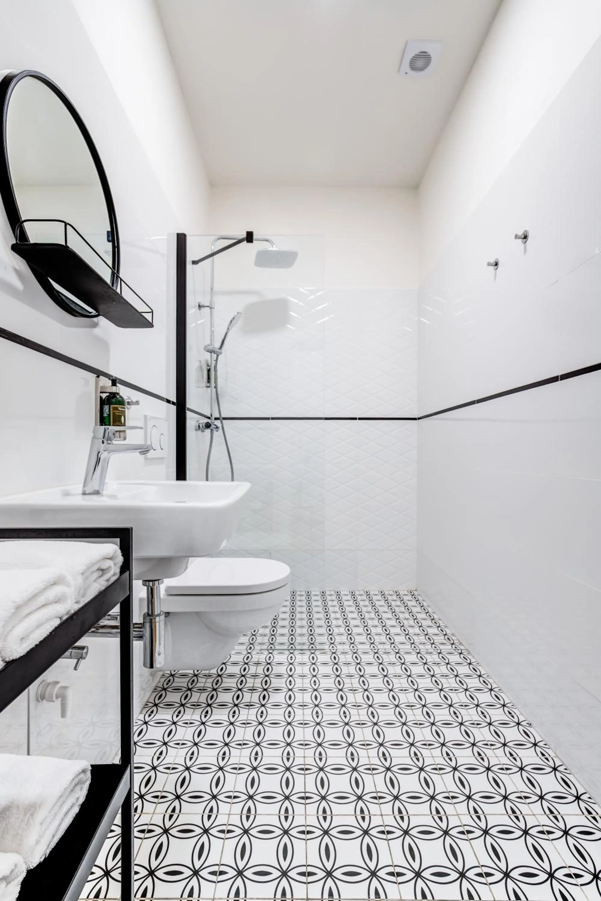 Shower in Design Pension Twenty 20