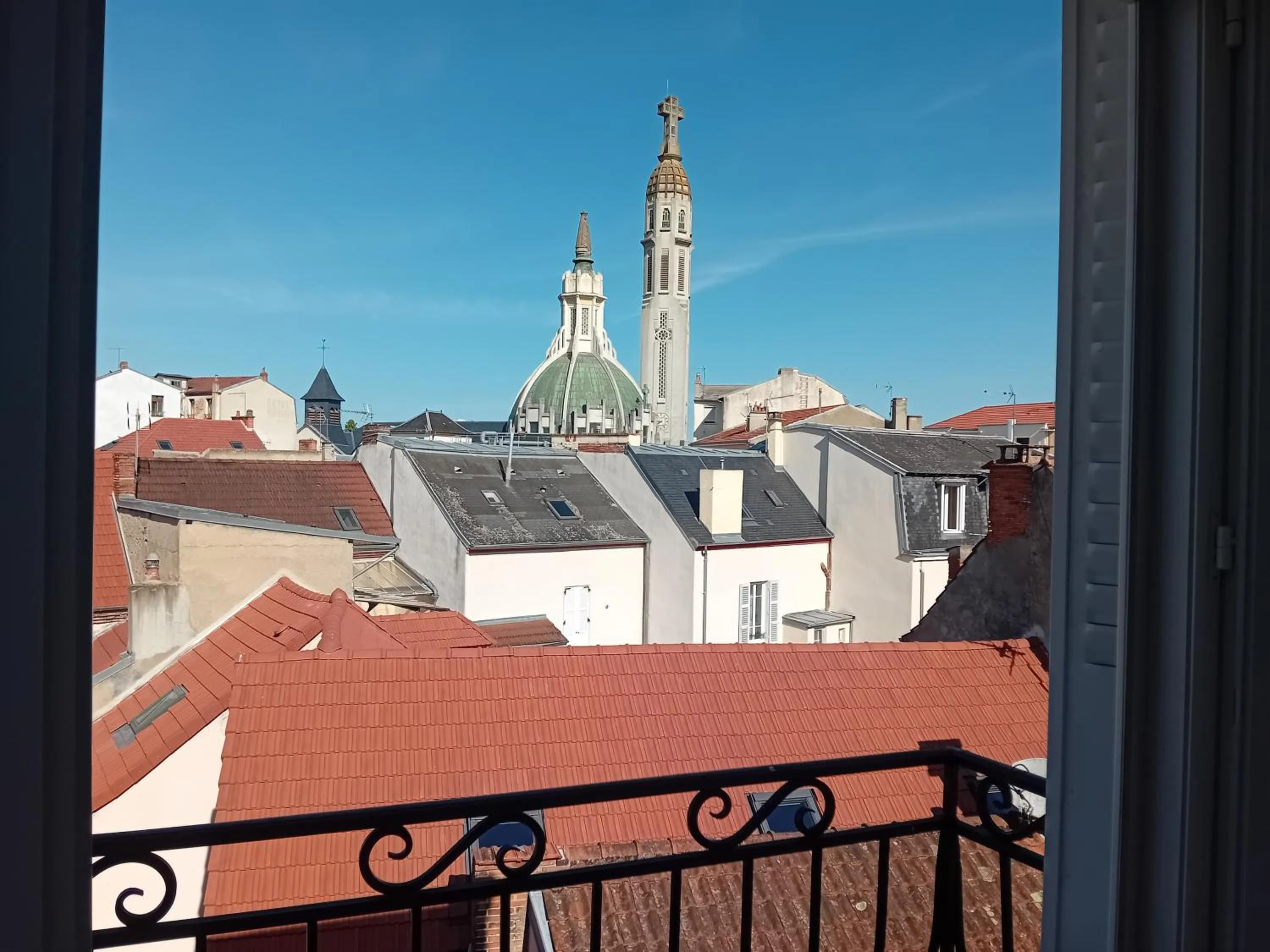 Landmark view in Vichy Sejour