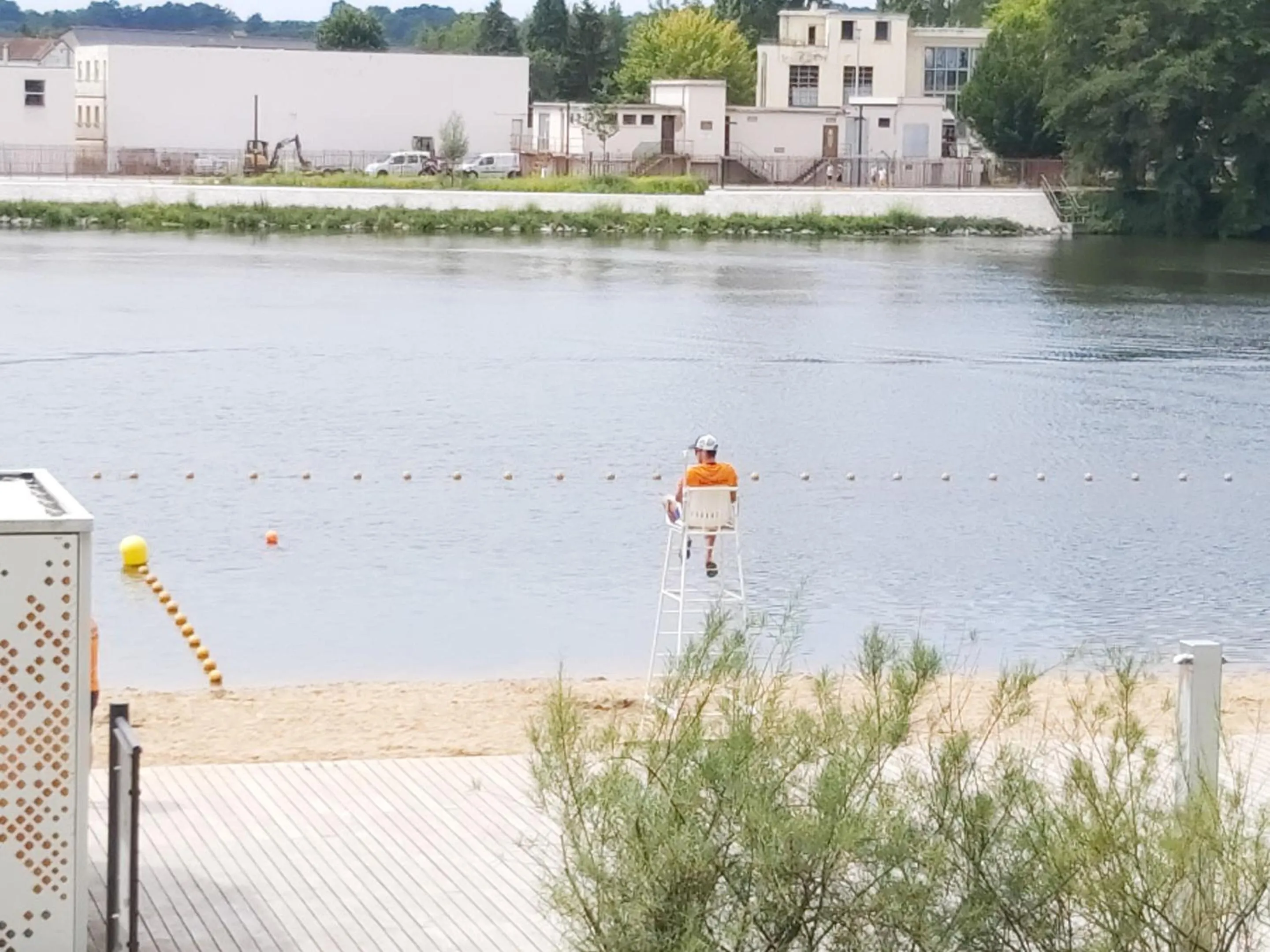 Property building in Vichy Sejour