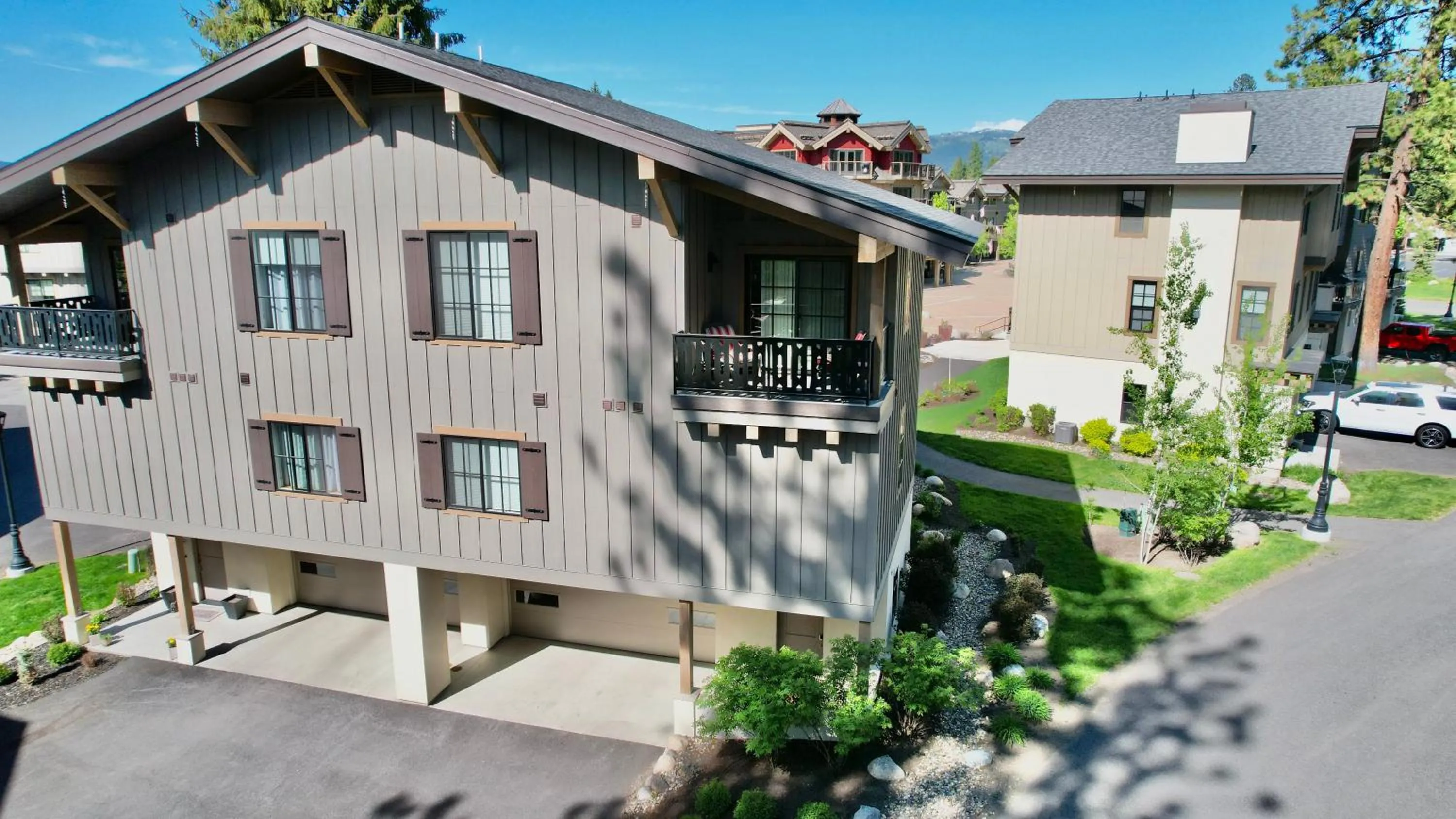 Silverpine Hideaway by Casago McCall - Donerightmanagement