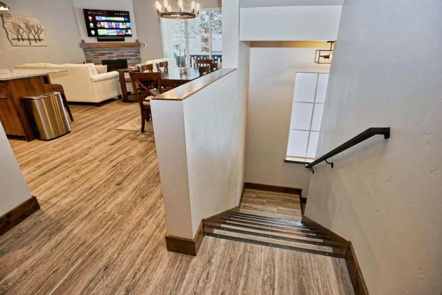 Silverpine Hideaway by Casago McCall - Donerightmanagement