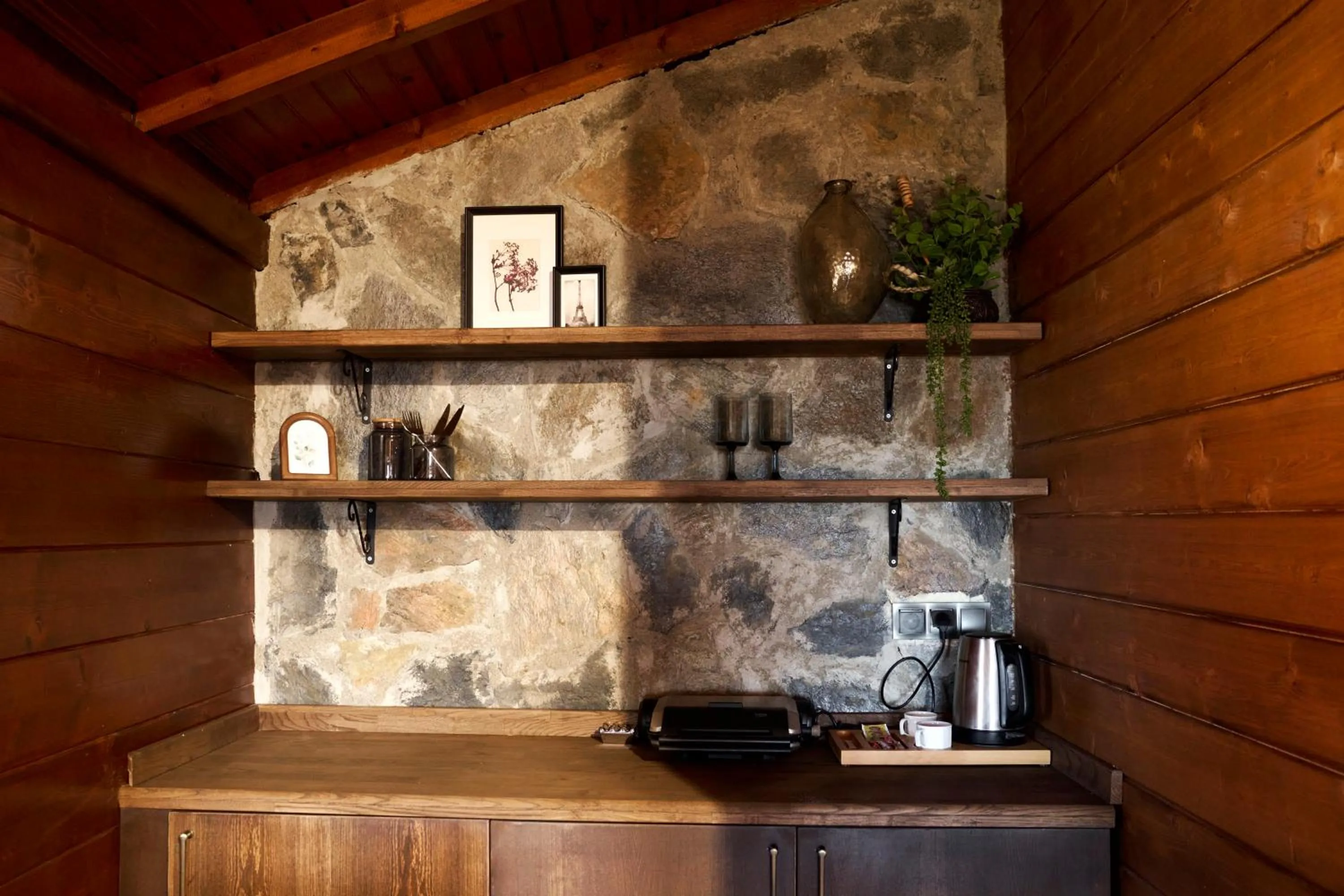 Flora Handüzü Resort & Wellness Bungalow Hotel