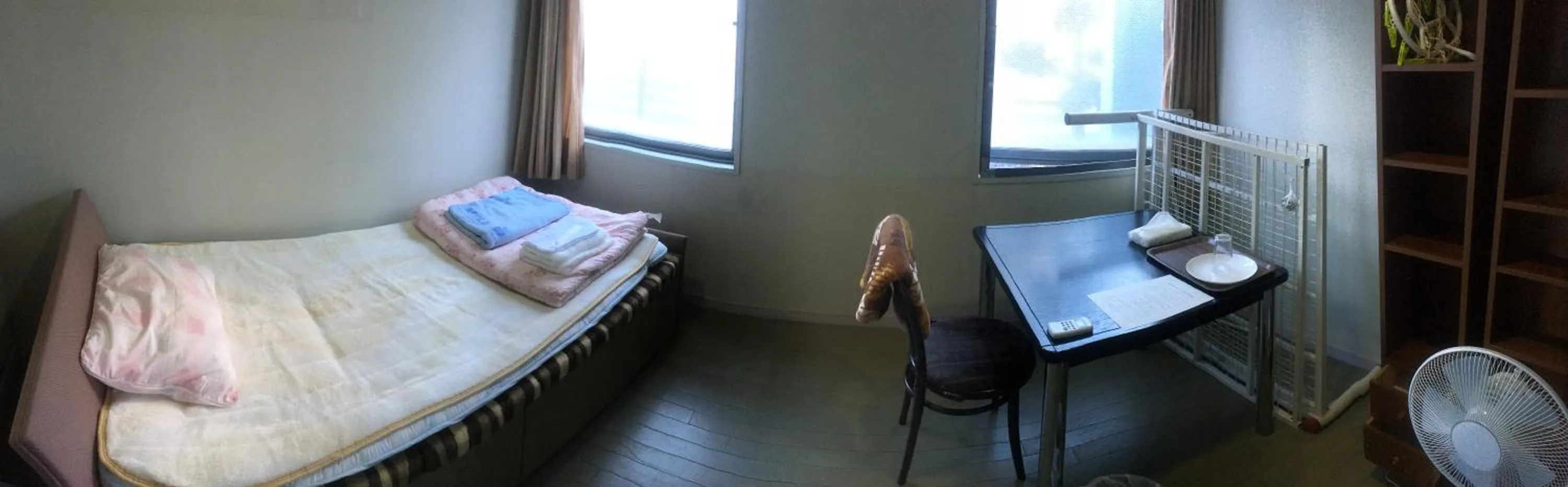 Bedroom, Bed in Narita Airport Samurai Hostel