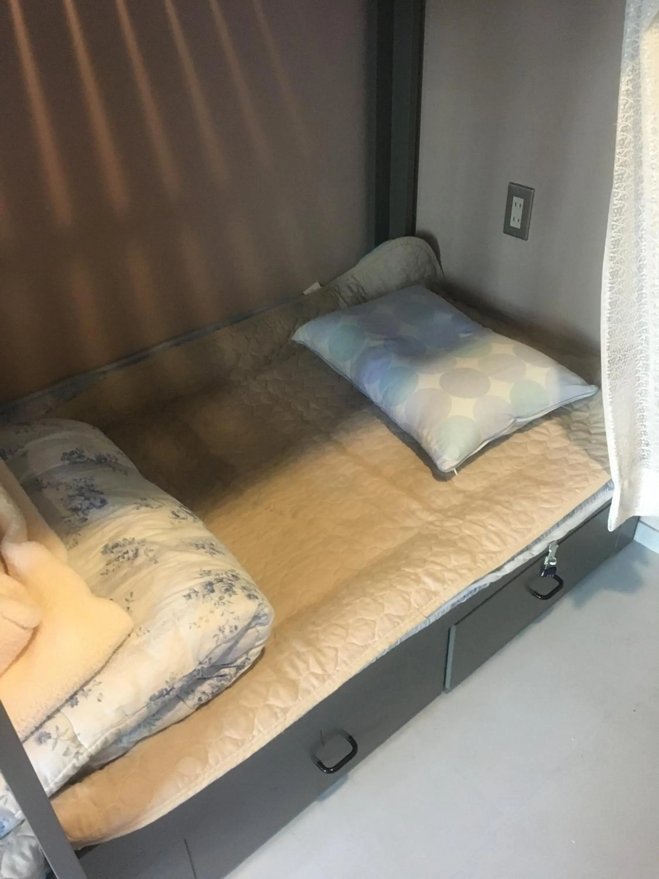 Bed in Narita Airport Samurai Hostel