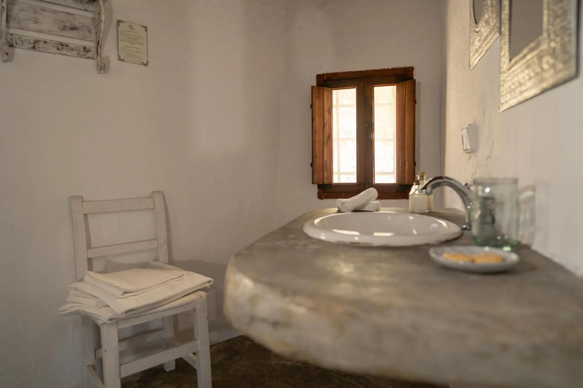 Bathroom in LAS MARIPOSAS