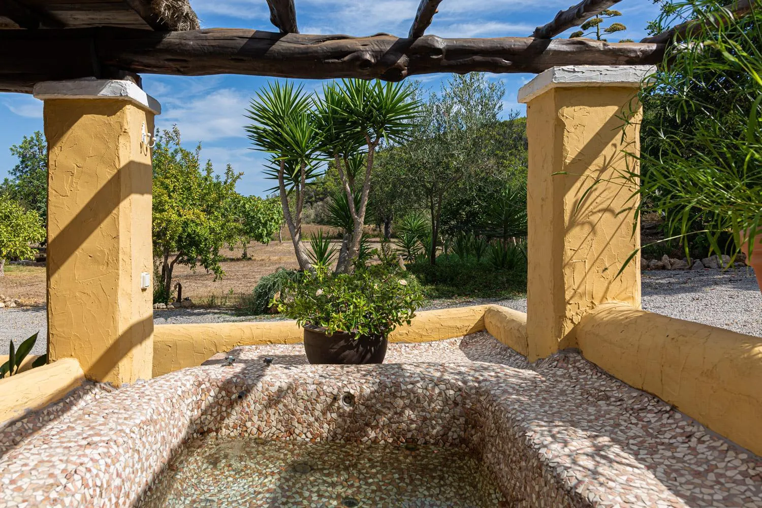 Hot Tub in LAS MARIPOSAS