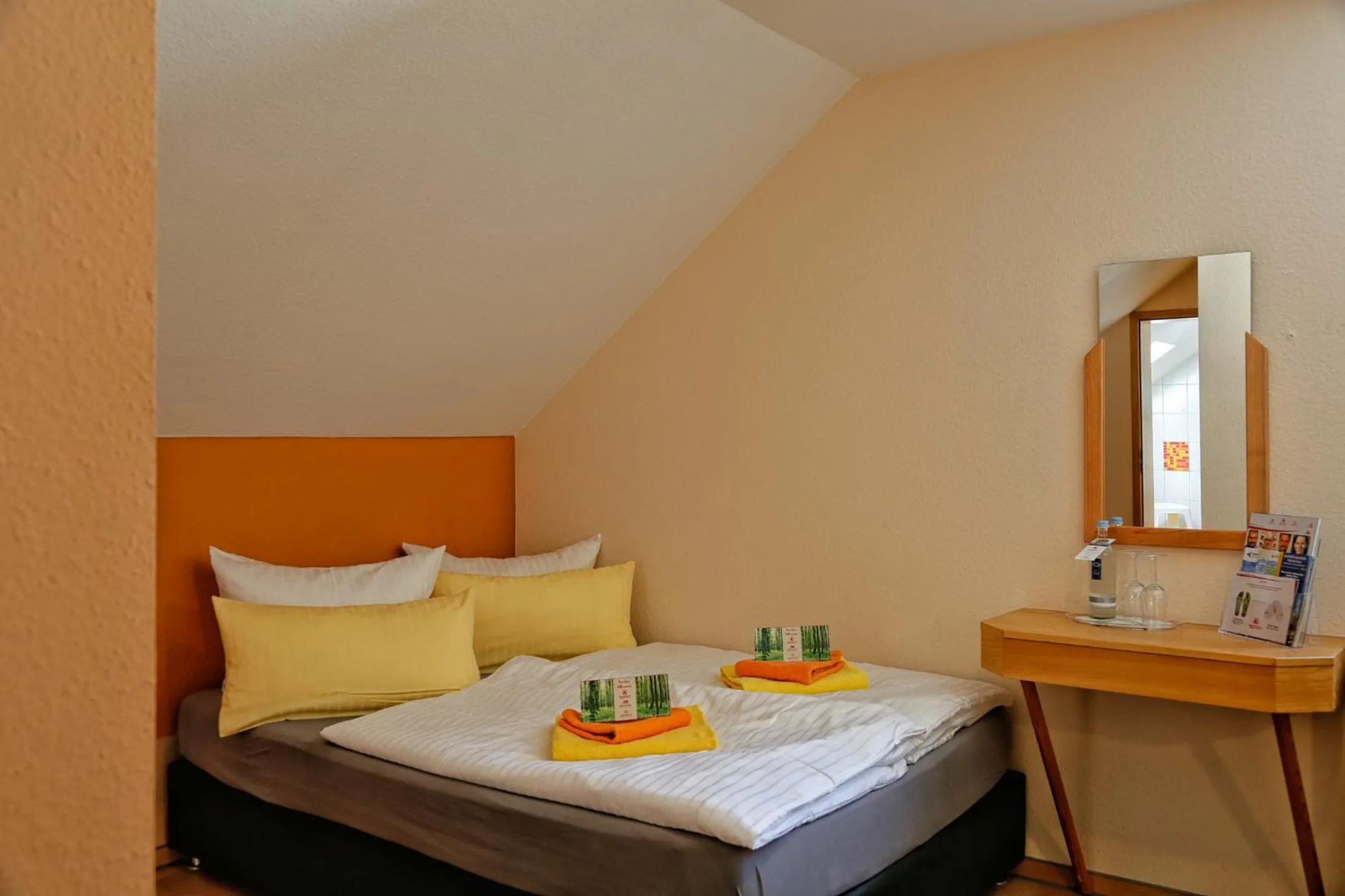 Small Twin Room - single occupancy in Konsum Berghotel Oberhof