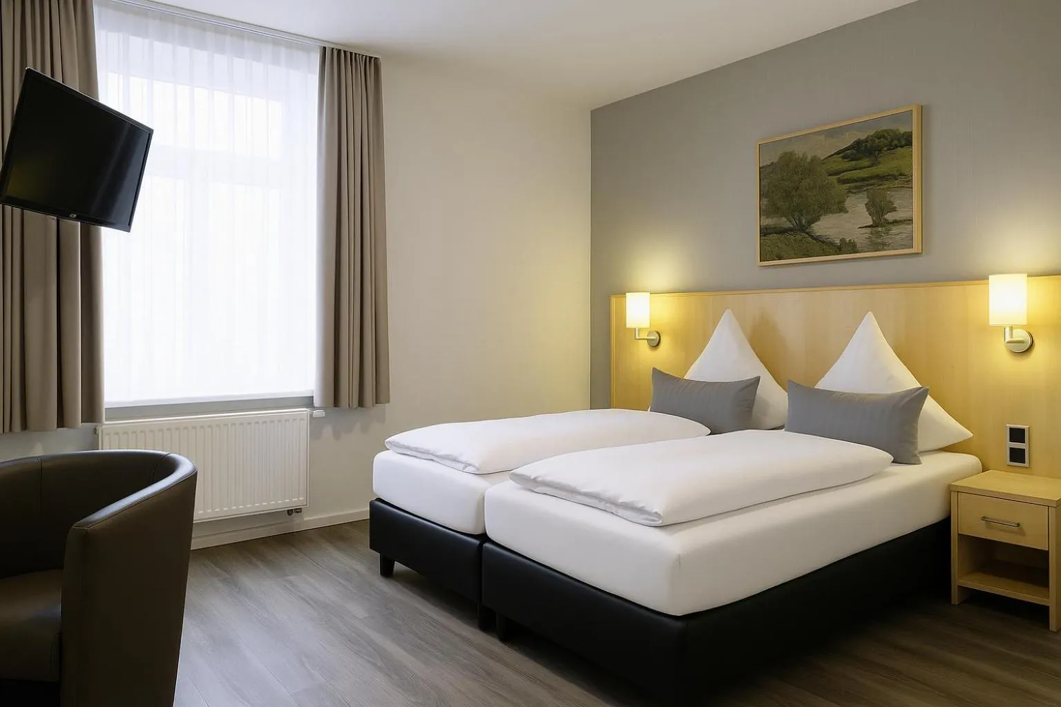 Photo of the whole room, Bed in Konsum Berghotel Oberhof