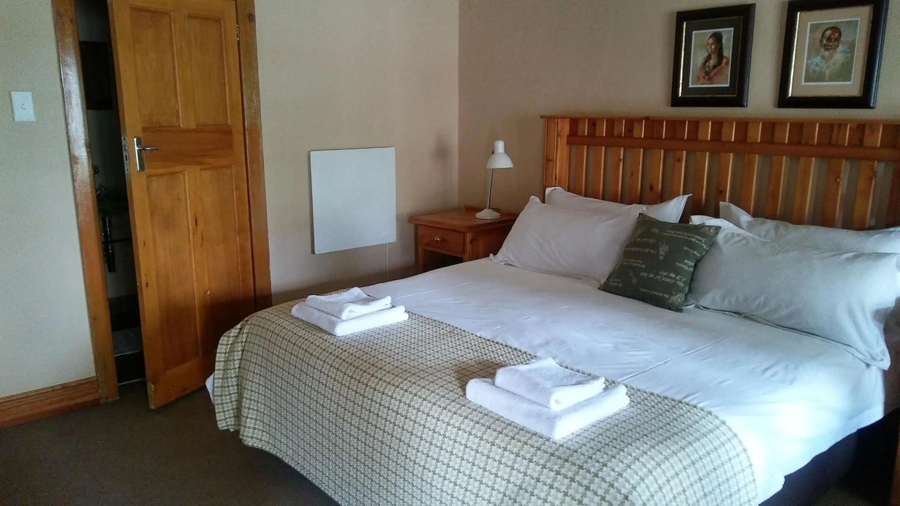 Bedroom, Bed in Francolin Creek